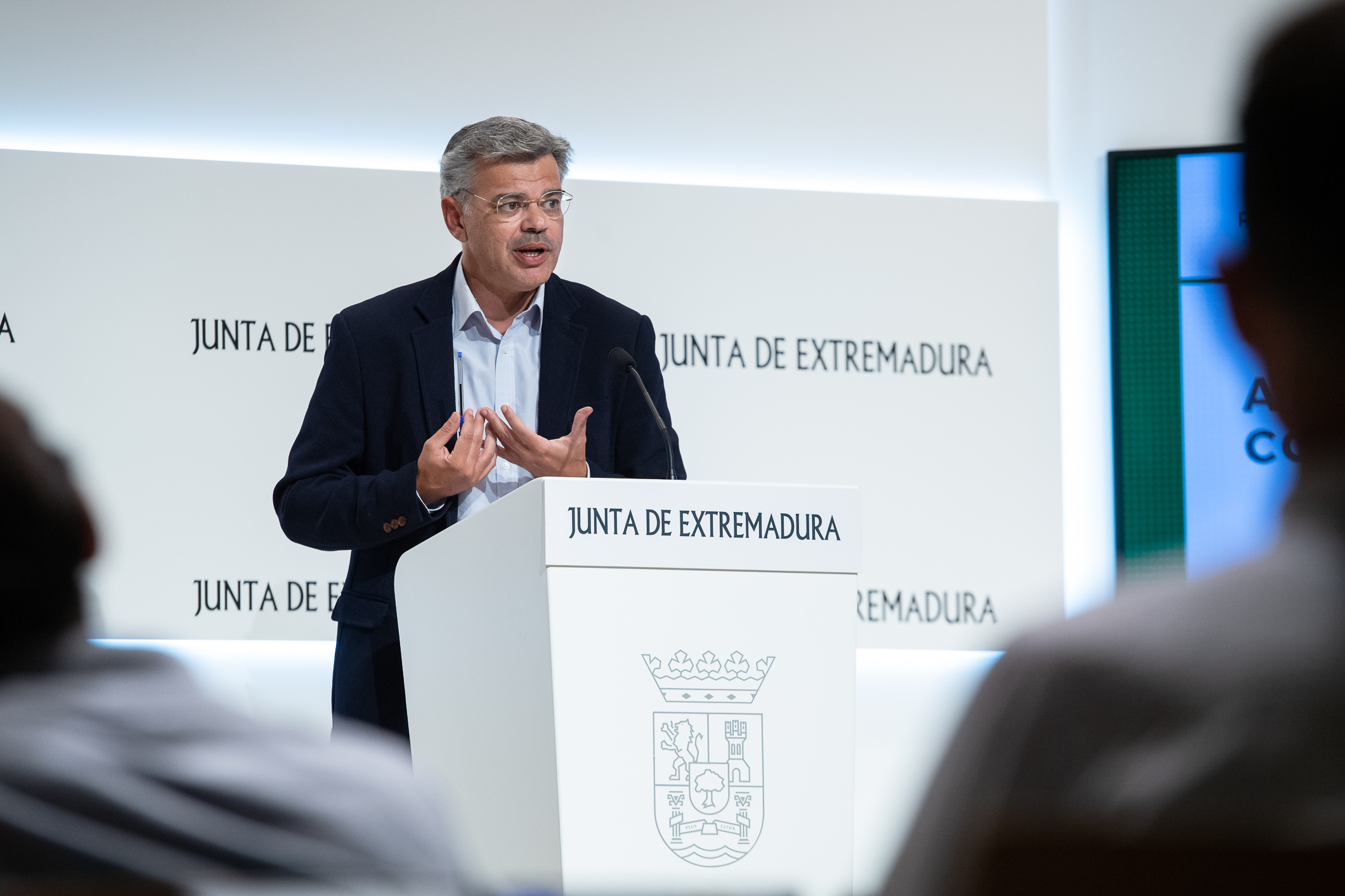 Foto del portavoz de la Junta, Juan Antonio González Gracia, en la rueda de prensa posterior al Consejo de Gobierno