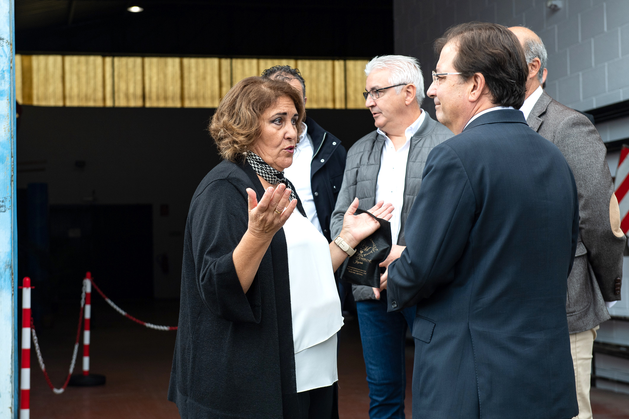 Foto de la visita del presidente de la Junta de Extremadura a la empresa Mecanizados Segeda S.L