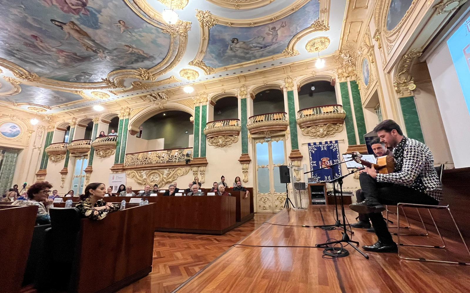 Foto de la entrega de los Premios Excelencia 2022 del Aula Flamenco