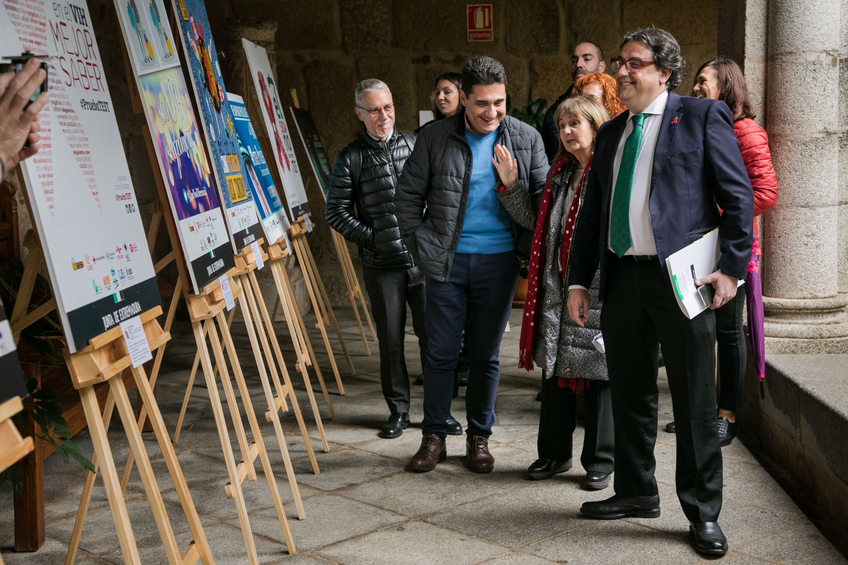 Exposición Día Mundial de la Lucha contra el SIDA foto 1