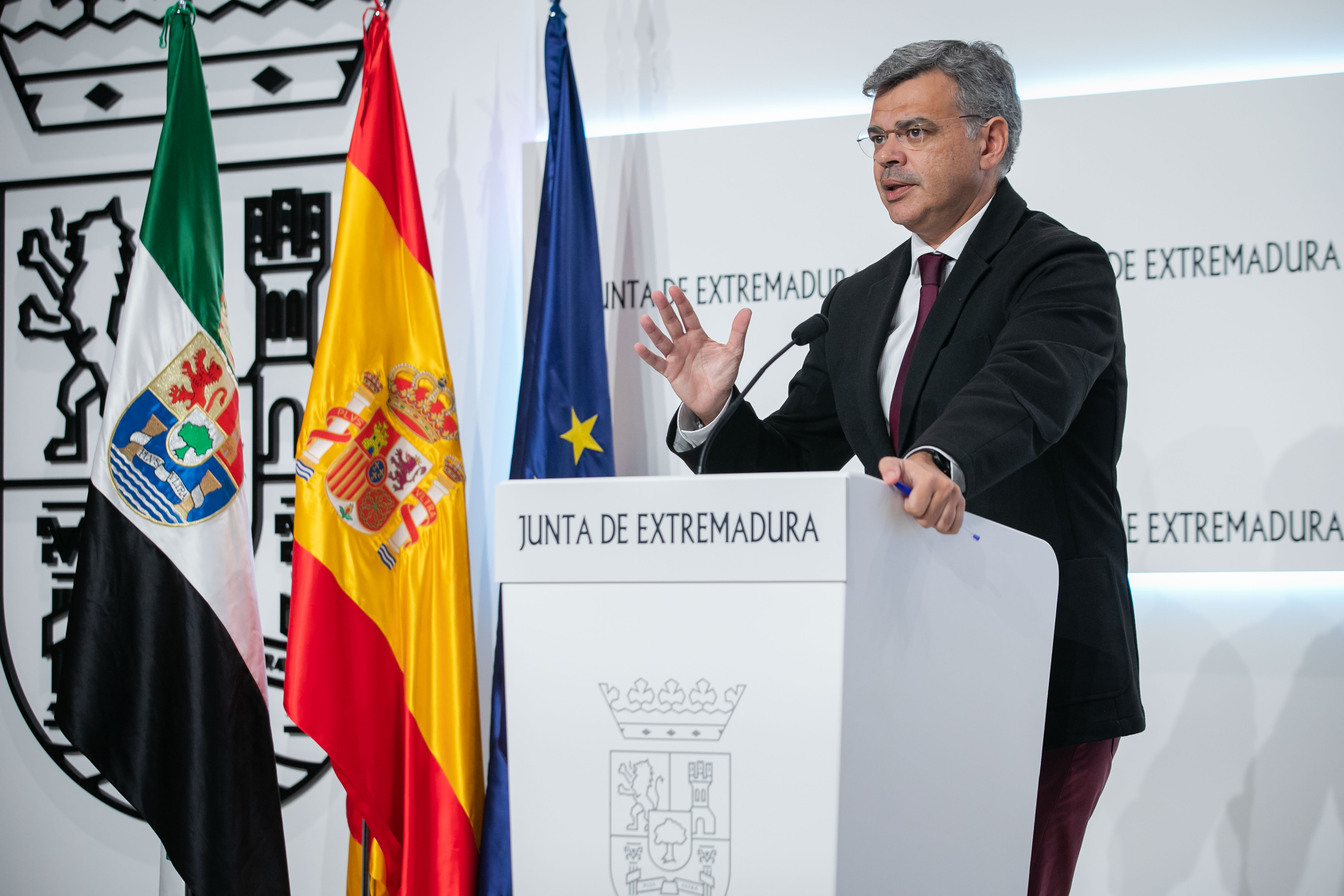 Juan Antonio González durante la rueda de prensa