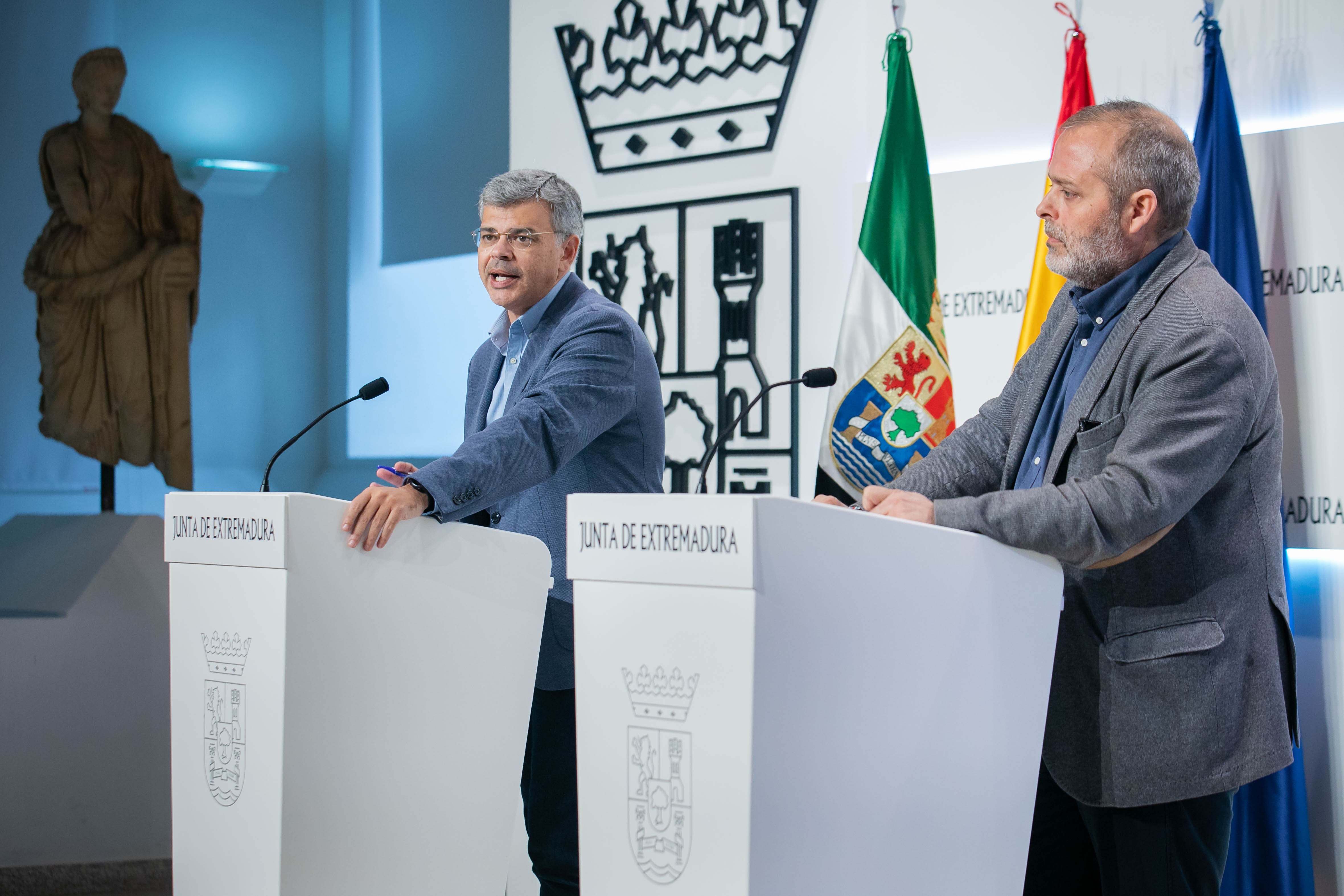 Comparecencia en rueda de prensa de Rafael España y Juan Antonio González