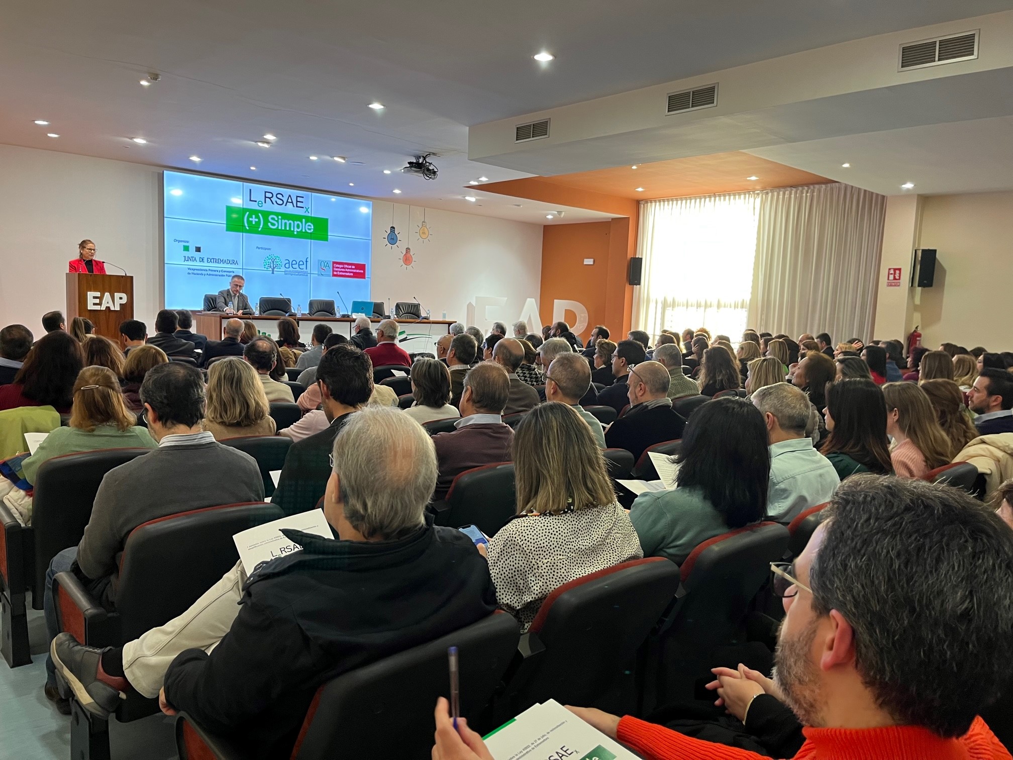 Acto en la Escuela de la Administración Pública