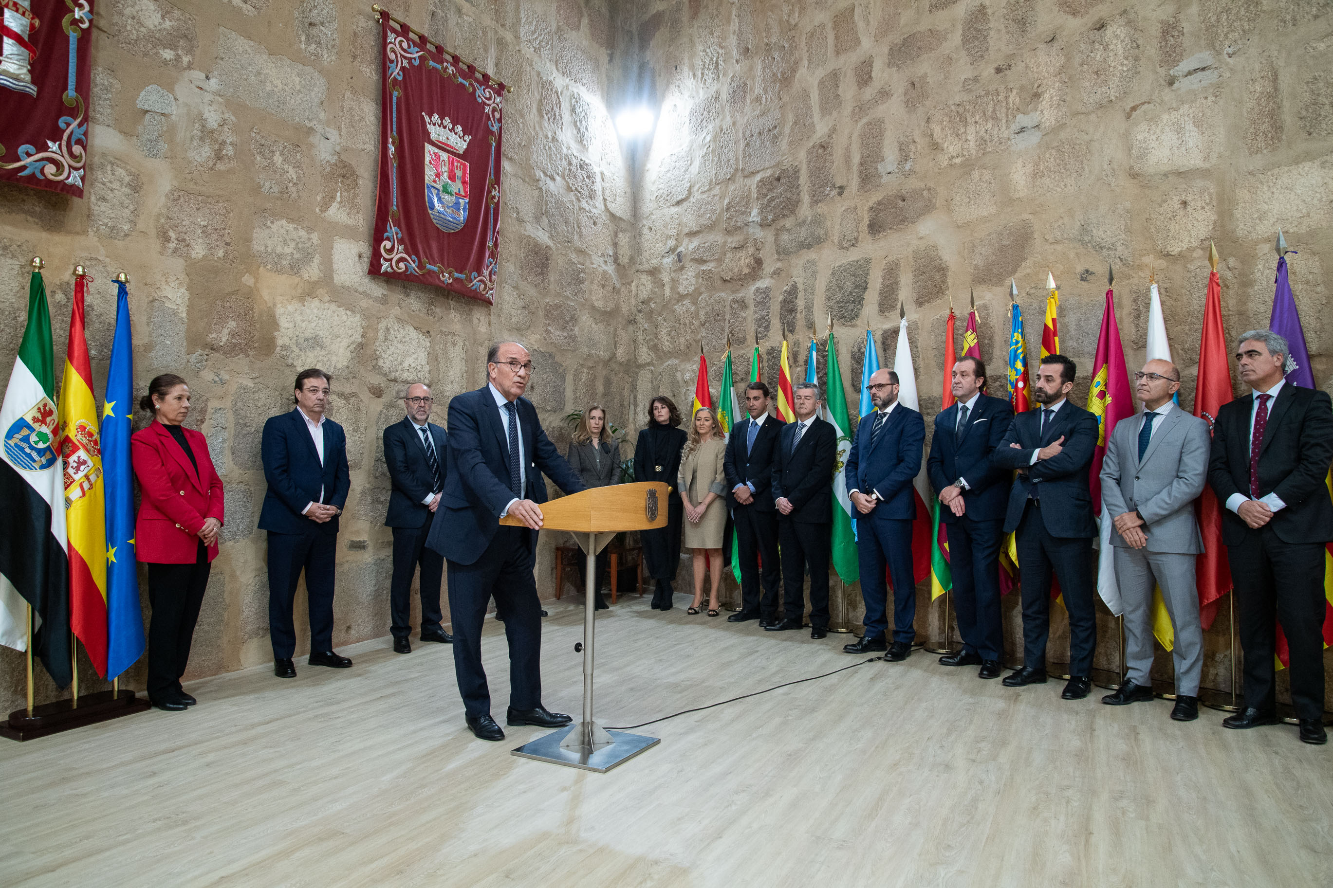 Foto del director territorial de Extremadura de Unicaja Banco, Julio Morales Bravo