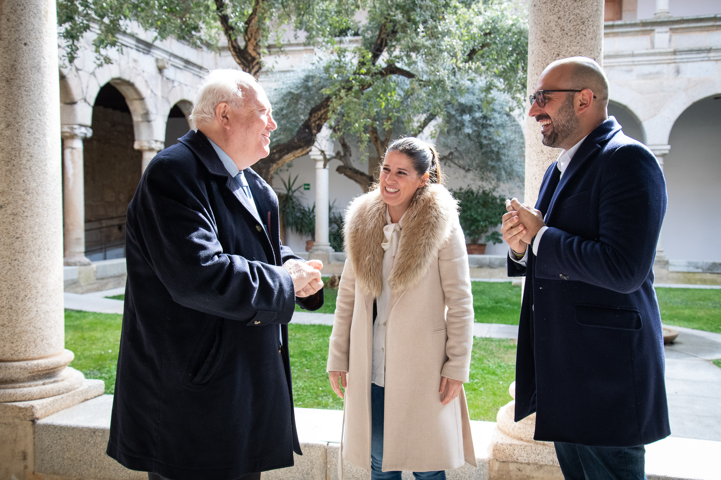 Gil Rosiña y Angel Calle reciben a Miguel Angel Moratinos