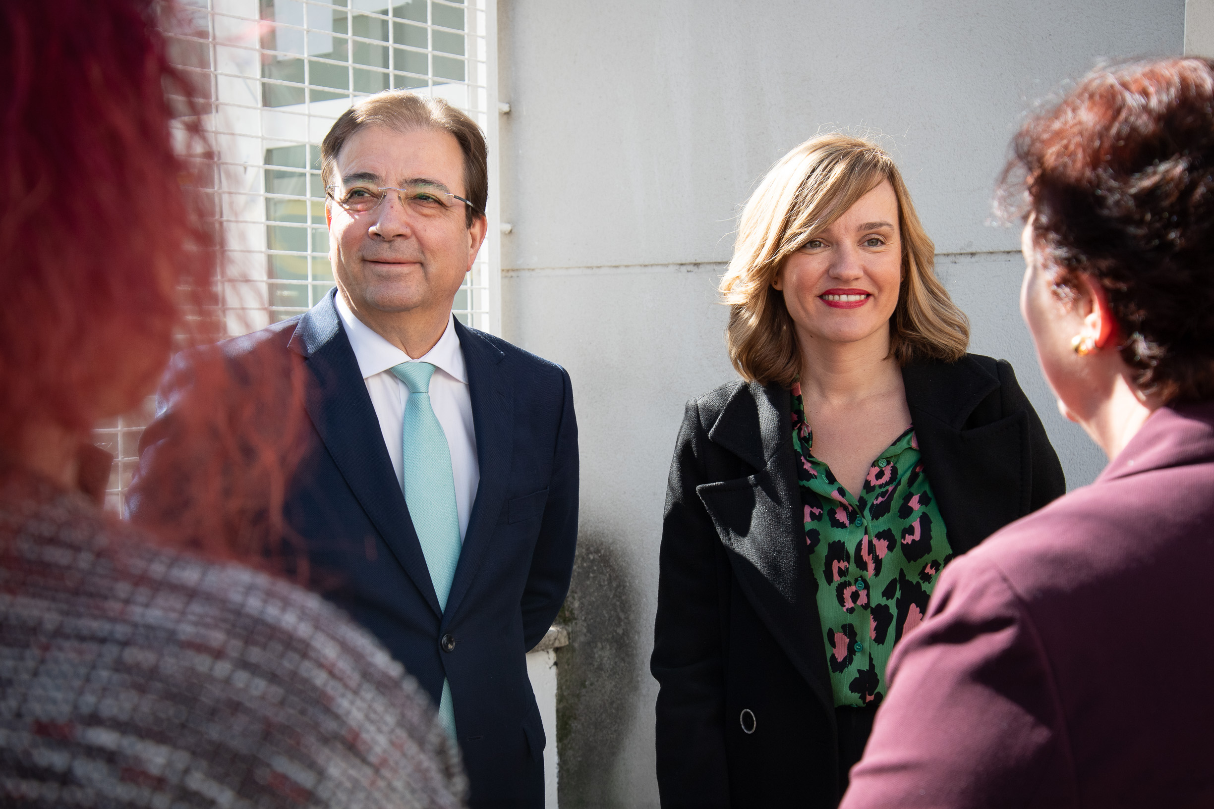 Presidente Fernández Vara con la ministra de Educación y Formación Profesional, Pilar Alegría