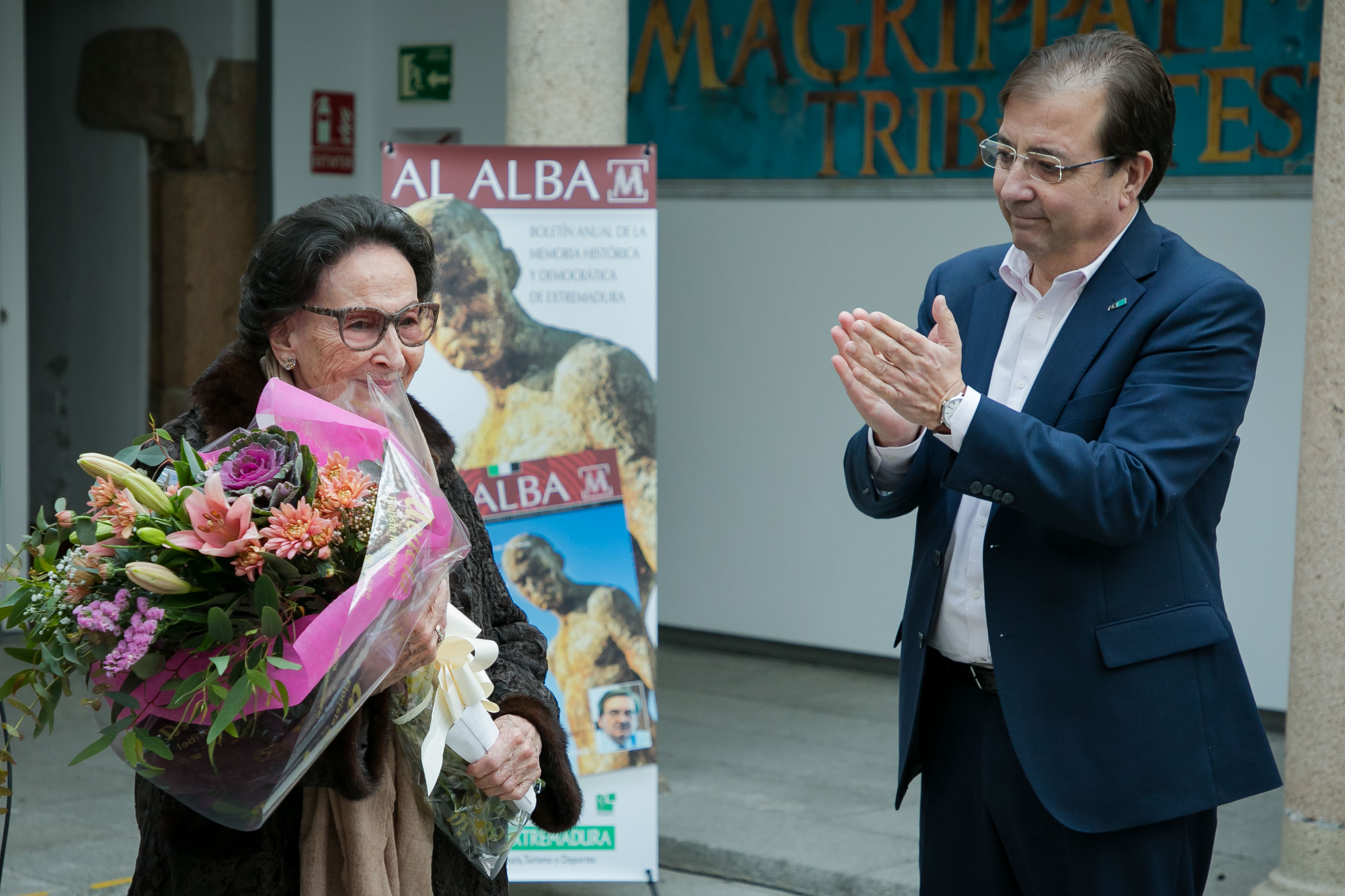 presentación de la revista Al Alba 1