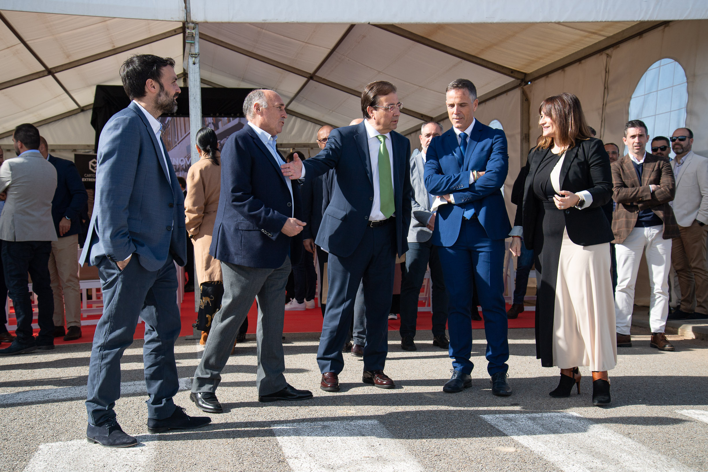  acto colocación primera piedra fábrica cartonajes navalmoral de la mata 8