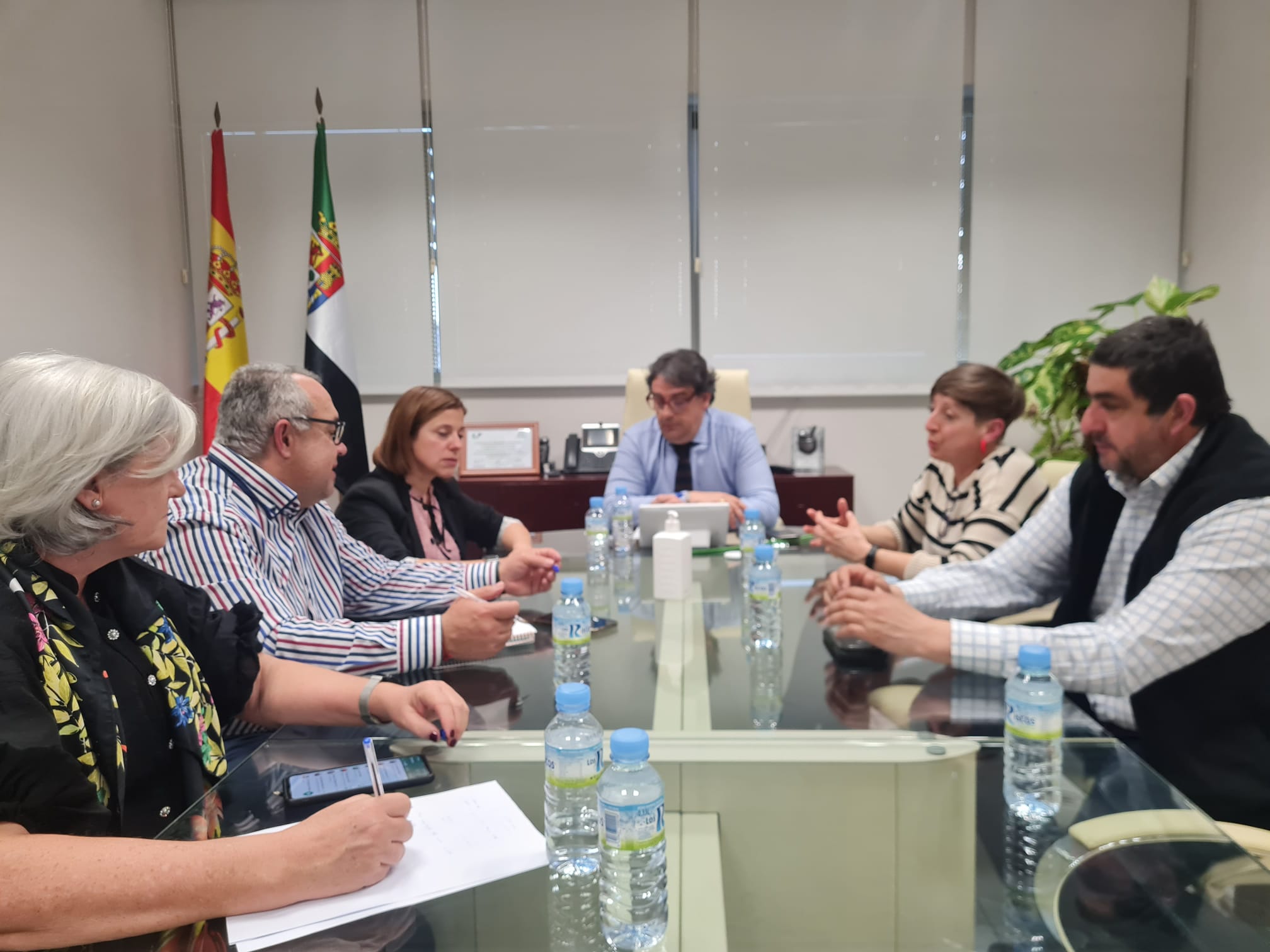 Junta y ayuntamiento firmarán un convenio foto 2