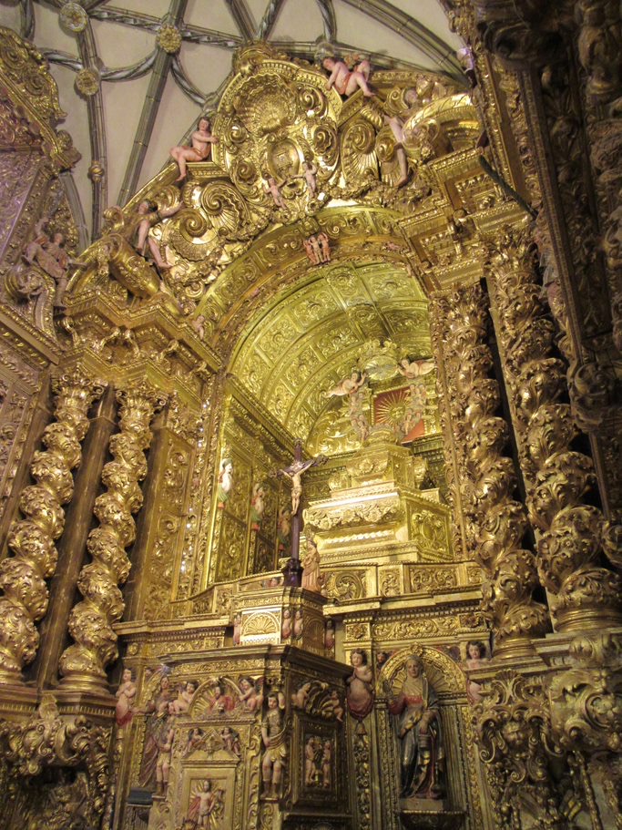 Restauración del retablo mayor de la iglesia de Santa María Magdalena de Olivenza