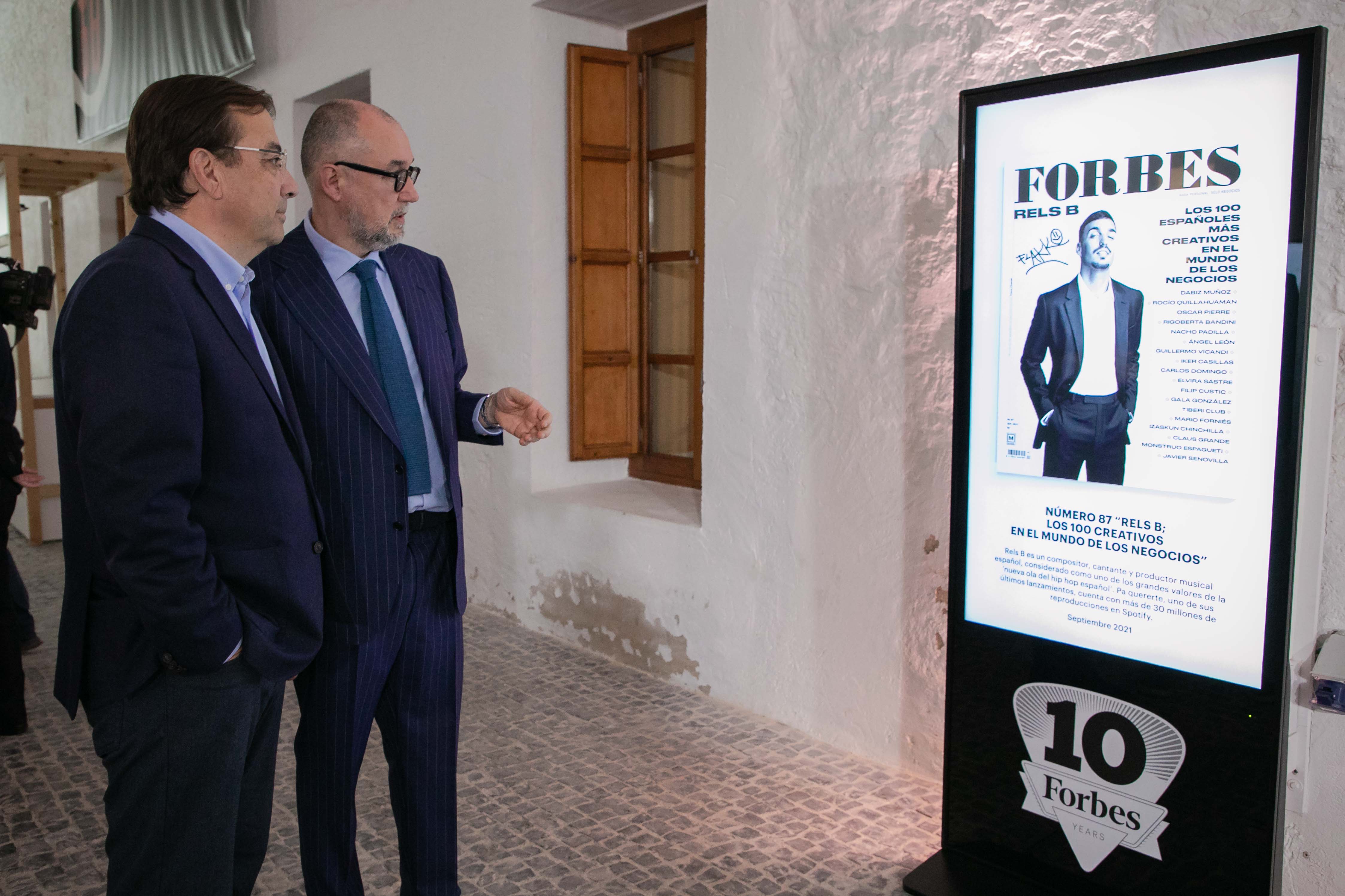 Foto del presidente de la Junta durante la cena de aniversario de Forbes