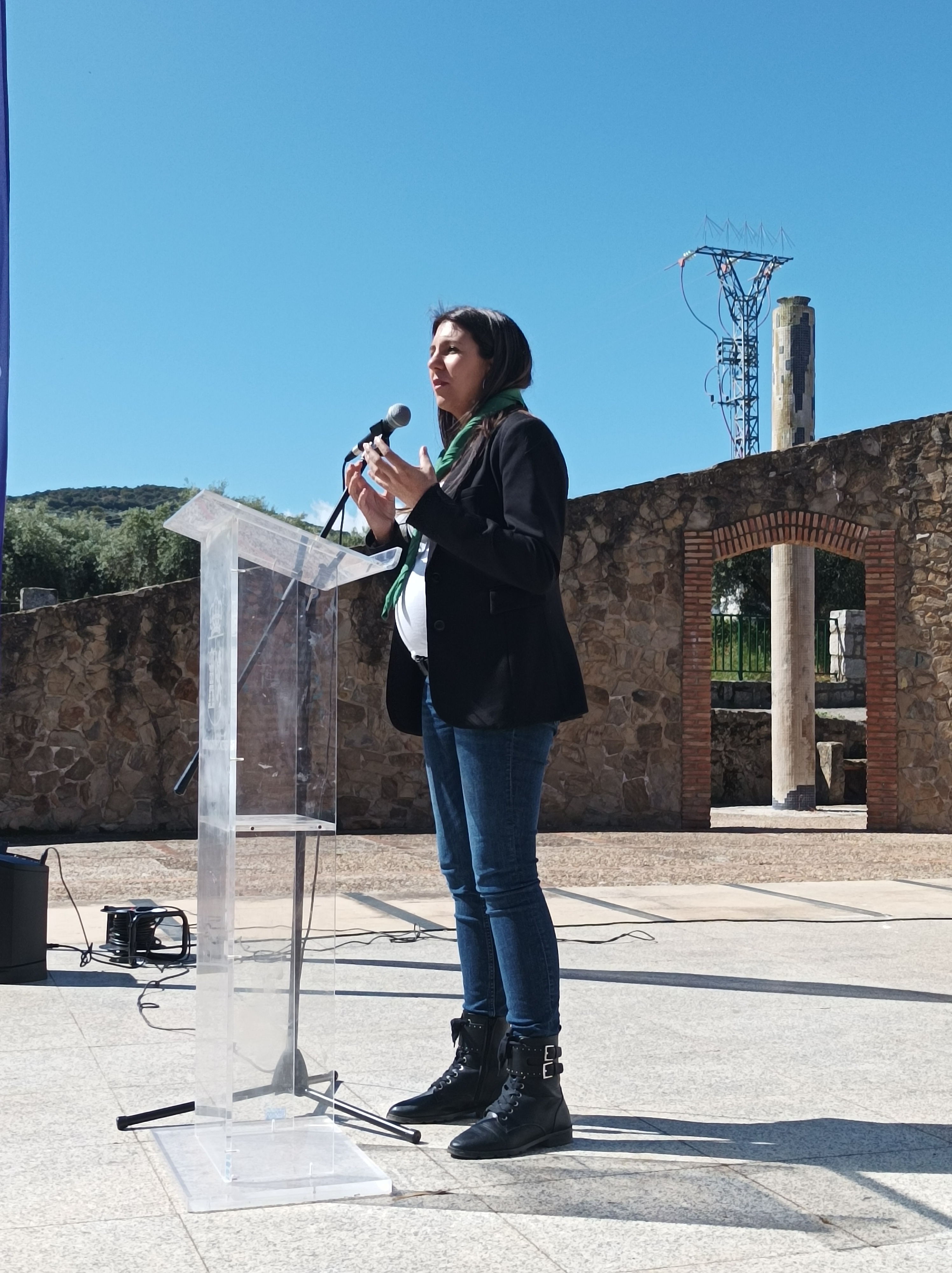 Encuentro de la Federación de Scouts católicos de Extremadura con la derectora general de IJEX