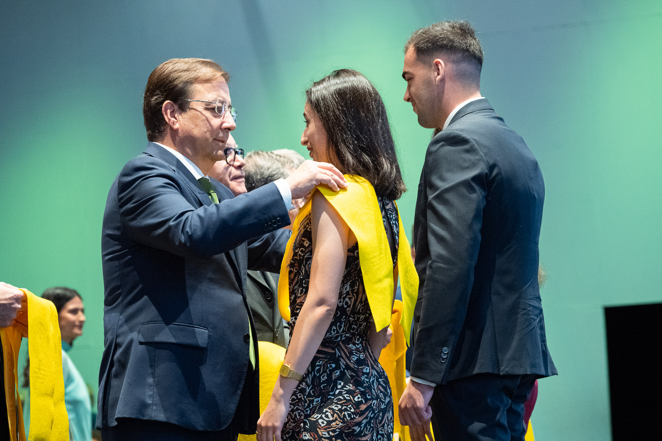 Fernández Vara en el acto de graduación de la XLV promoción del Grado en Medicina