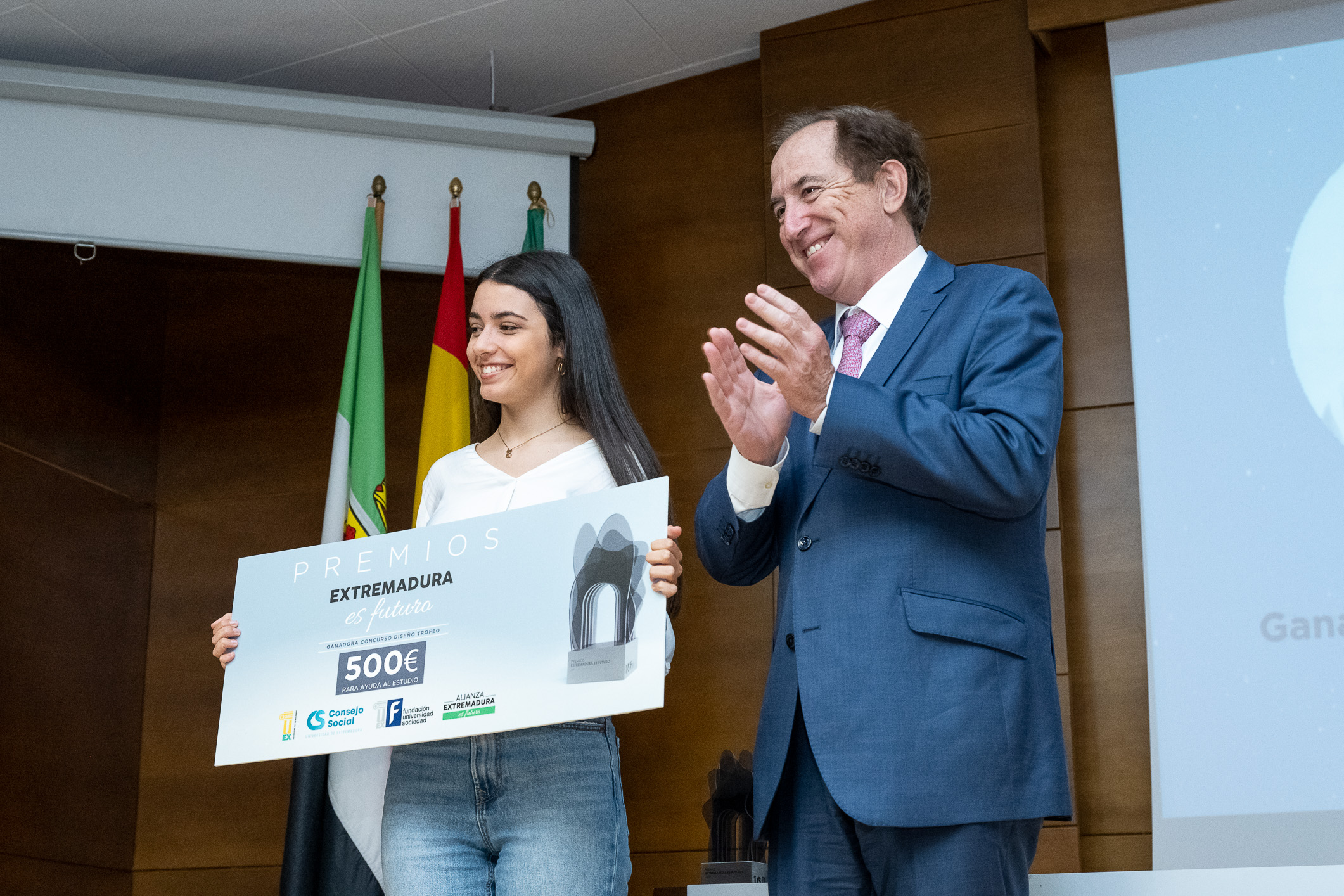 Foto de una de las premiadas 