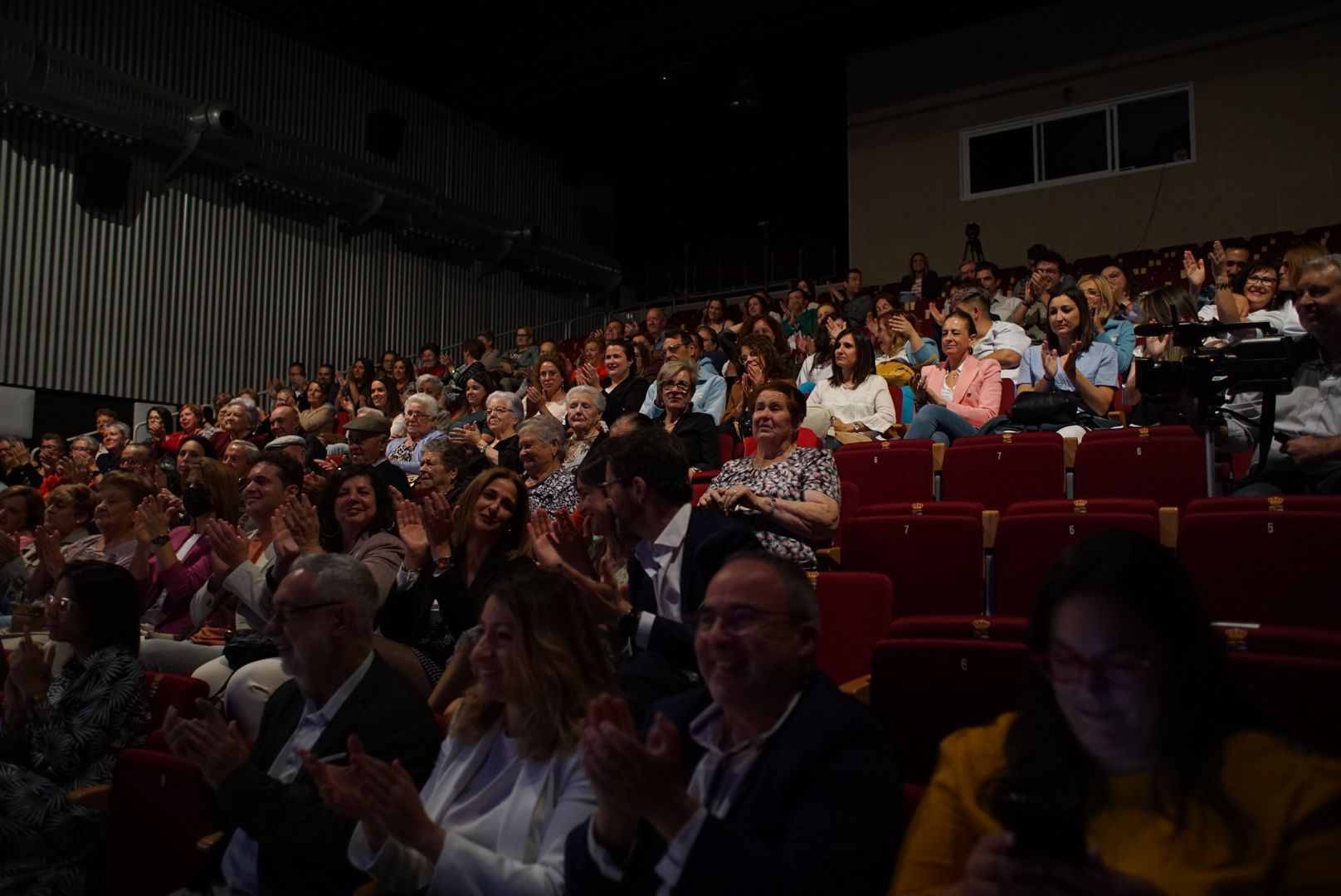 Foto de asistentes al acto 