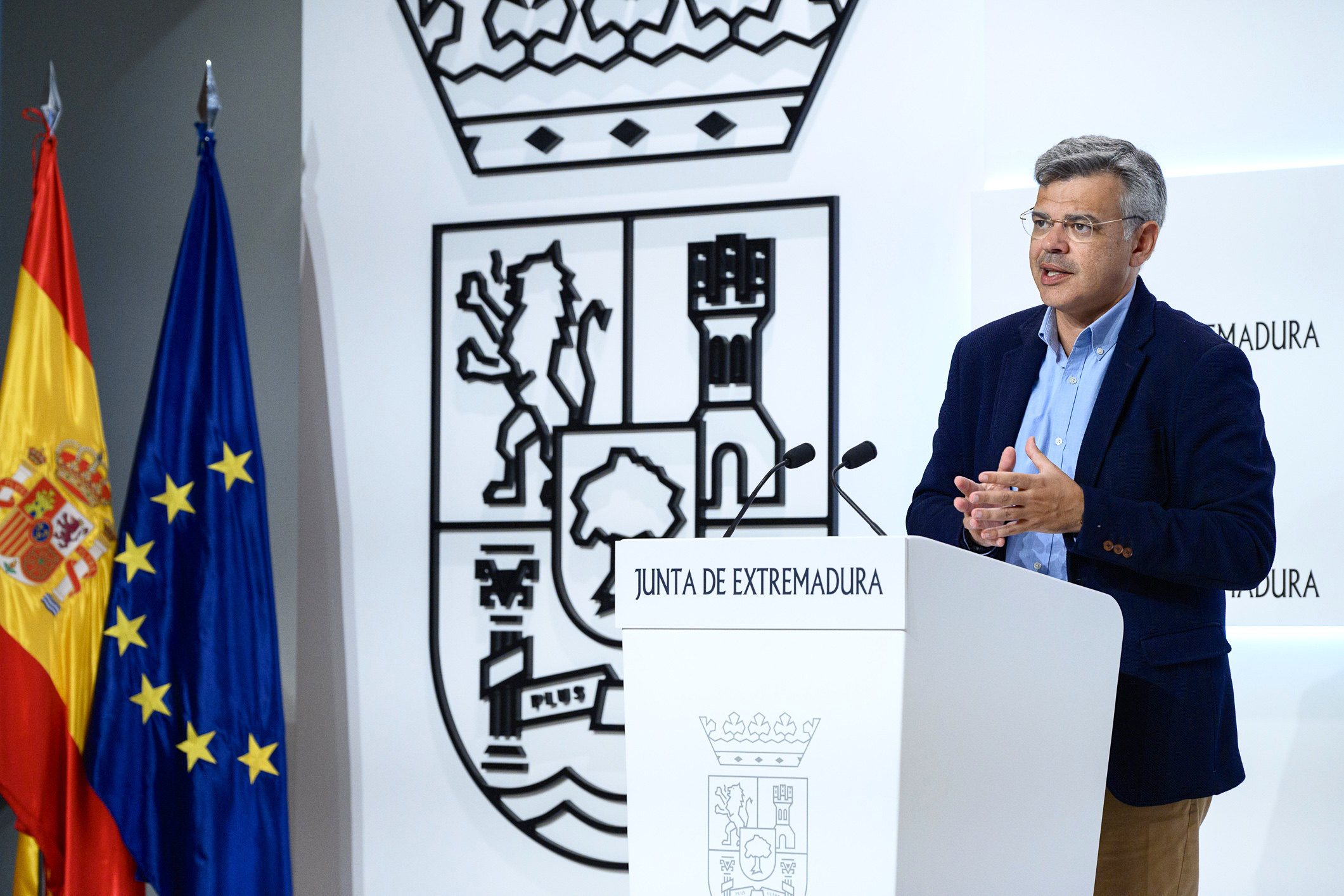 Juan Antonio González durante la rueda de prensa