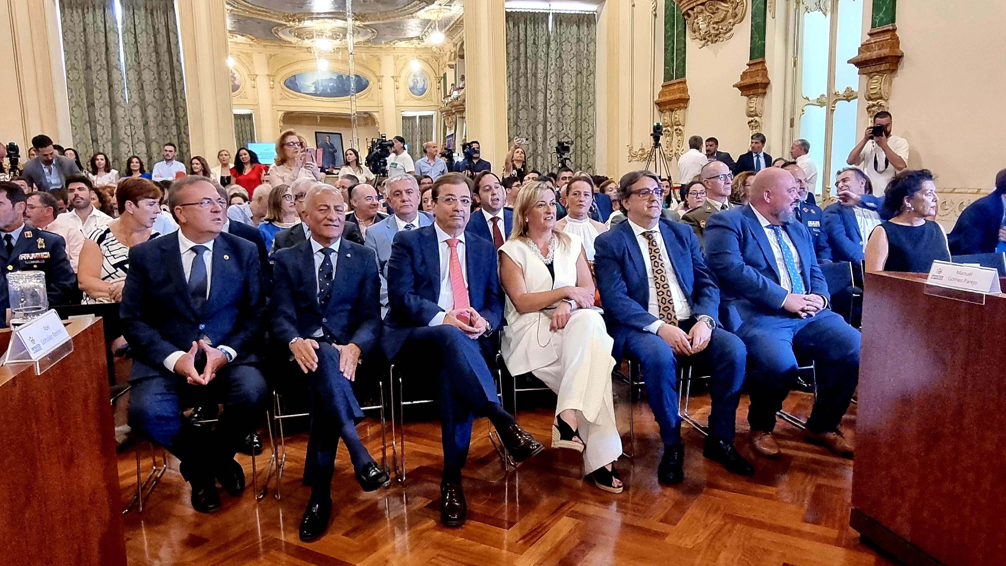 Acto de constitución de las Diputaciones Provinciales de Badajoz