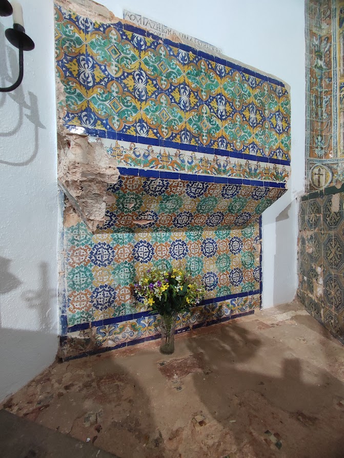 Sepulcro del maestre de la orden de Santiago en el Monastaerio de Tentudía.