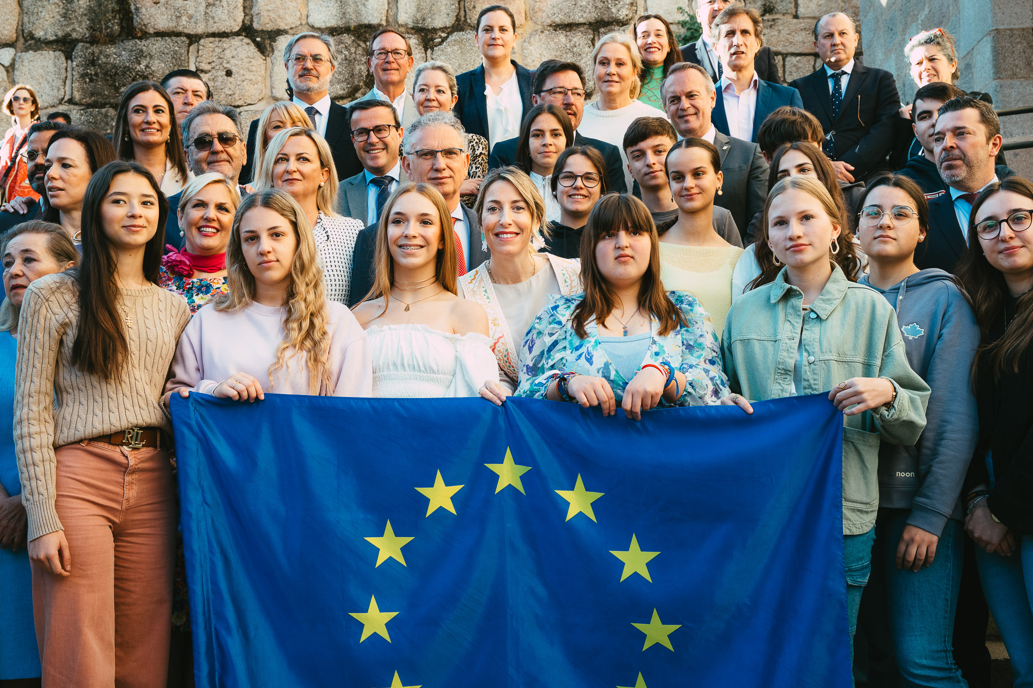 Foto familia acto Día de Europa