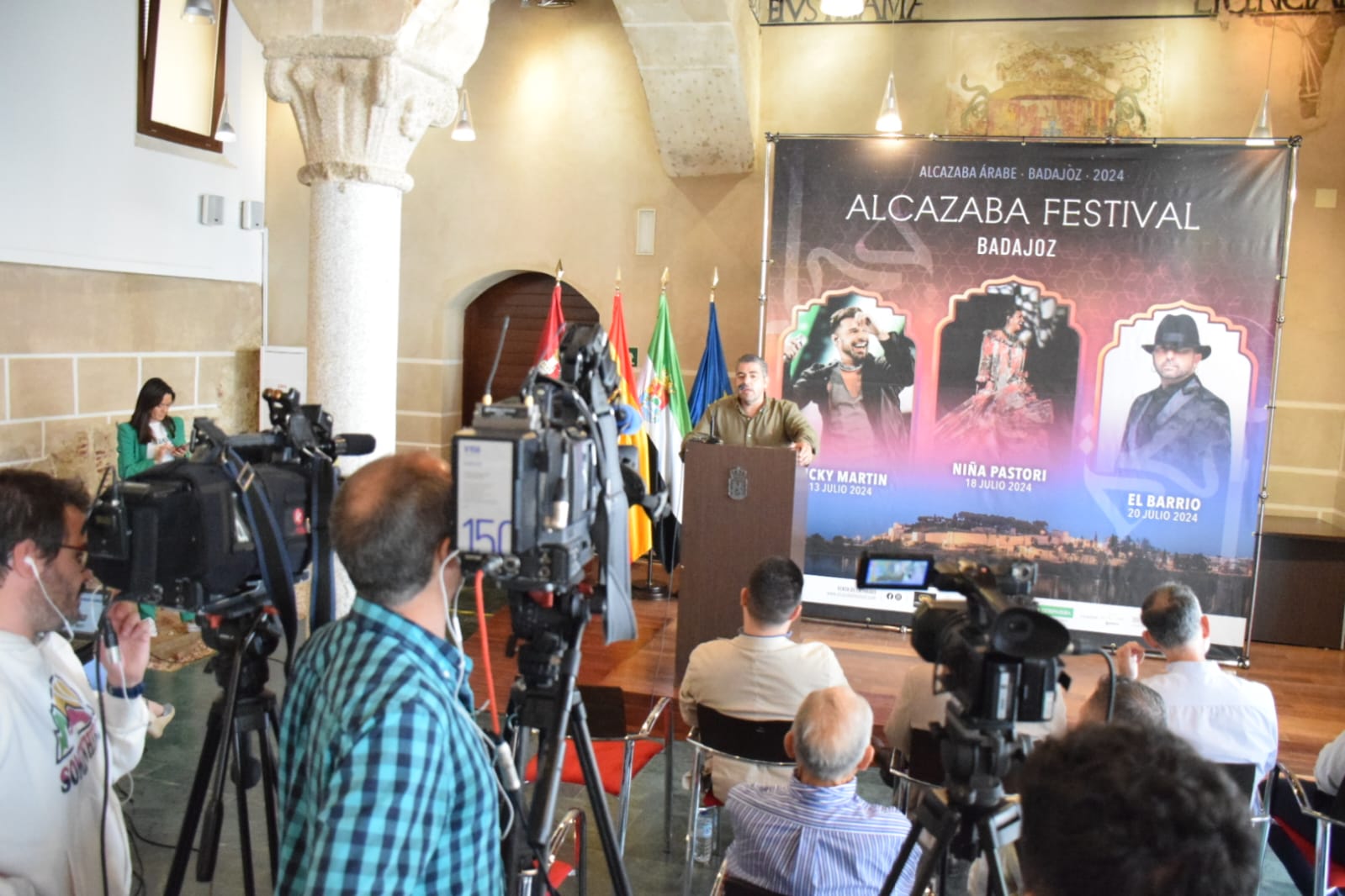 Image 4 of article Ricky Martin, El Barrio y Niña Pastori conforman el cartel del Alcazaba Festival 2024