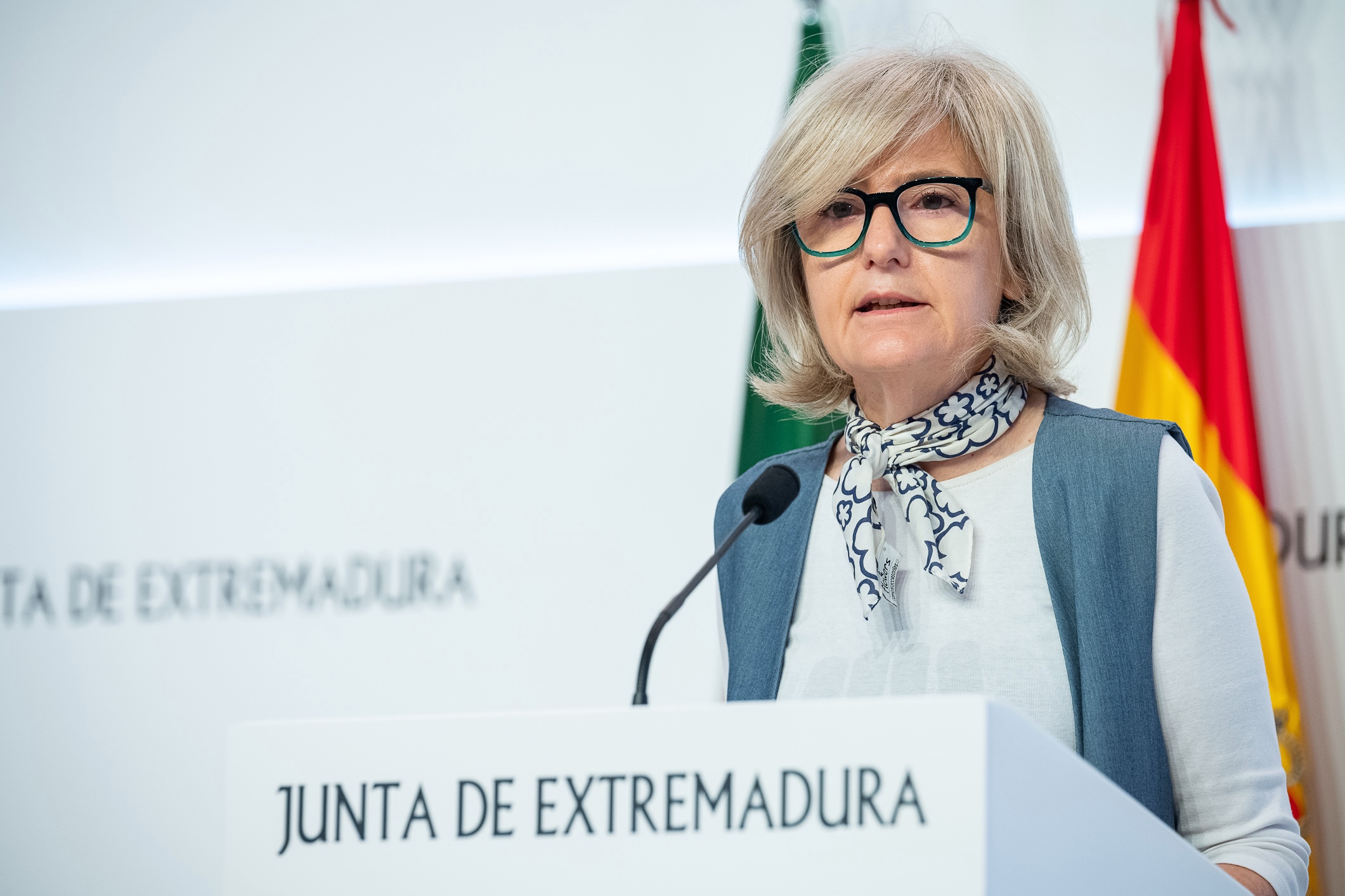 La portavoz de la Junta de Extremadura, Victoria Bazaga; durante la rueda de prensa.