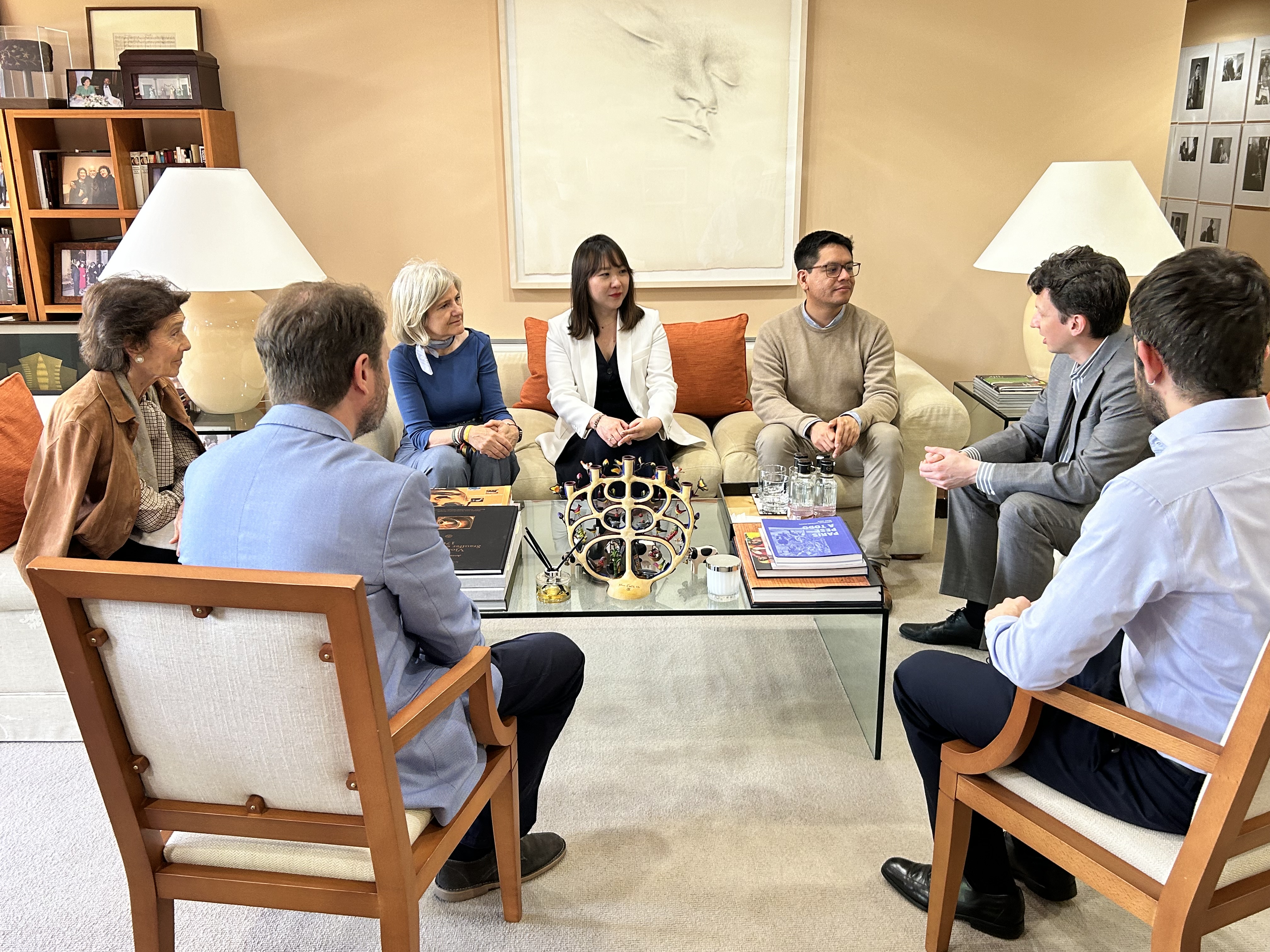 Imagen del artículo La Fundación Orquesta de Extremadura y la Escuela Reina Sofía firman un convenio para la realización de prácticas de dirección orquestal