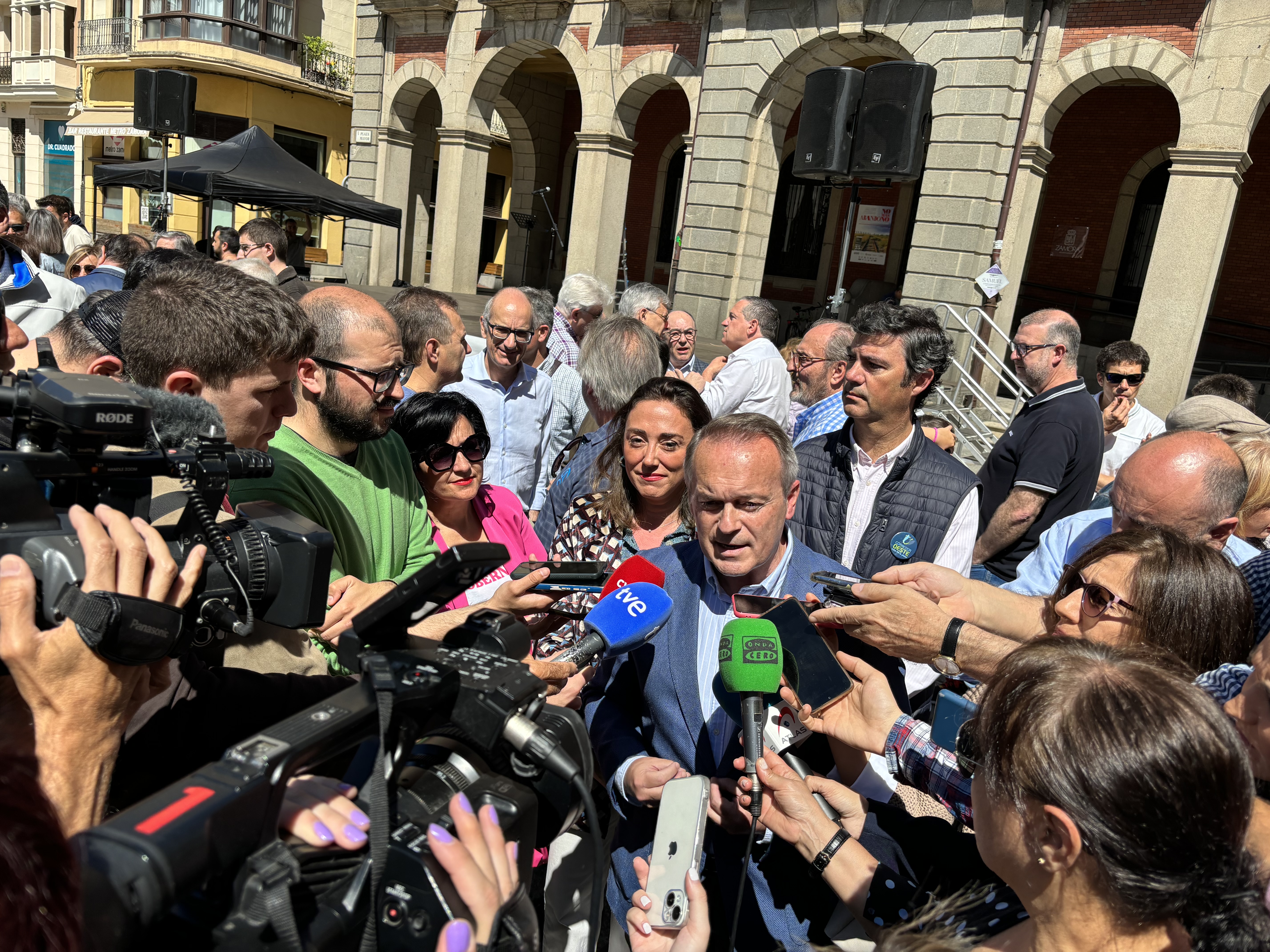 Image 4 of article El consejero Manuel Martín destaca en Zamora el apoyo del Gobierno extremeño al tren Ruta de la Plata para saldar una deuda histórica