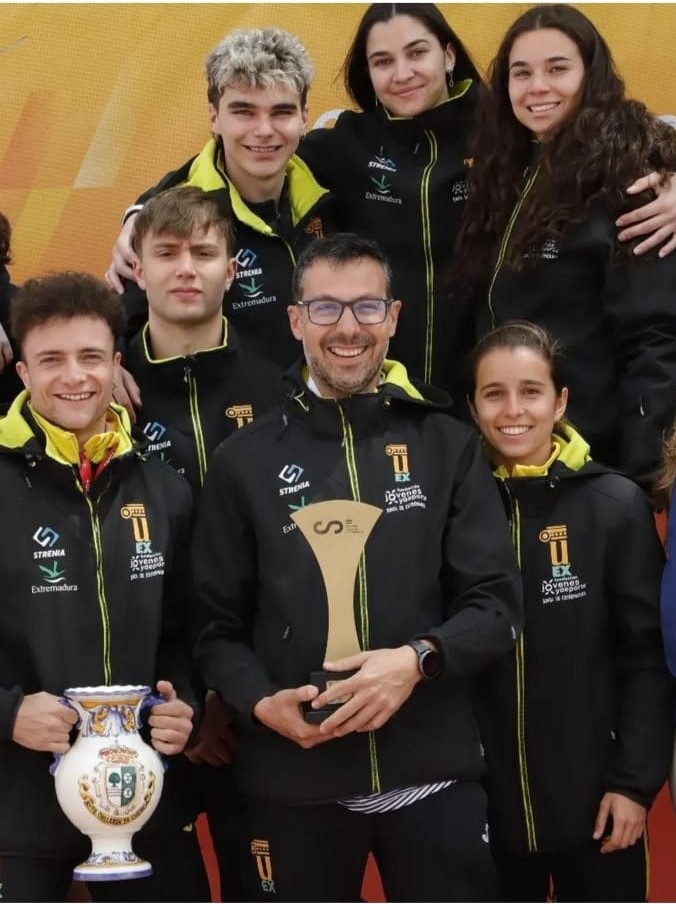 Imagen del artículo La Fundación Jóvenes y Deporte renueva el convenio con el SAFYDE para promover el deporte en el ámbito universitario