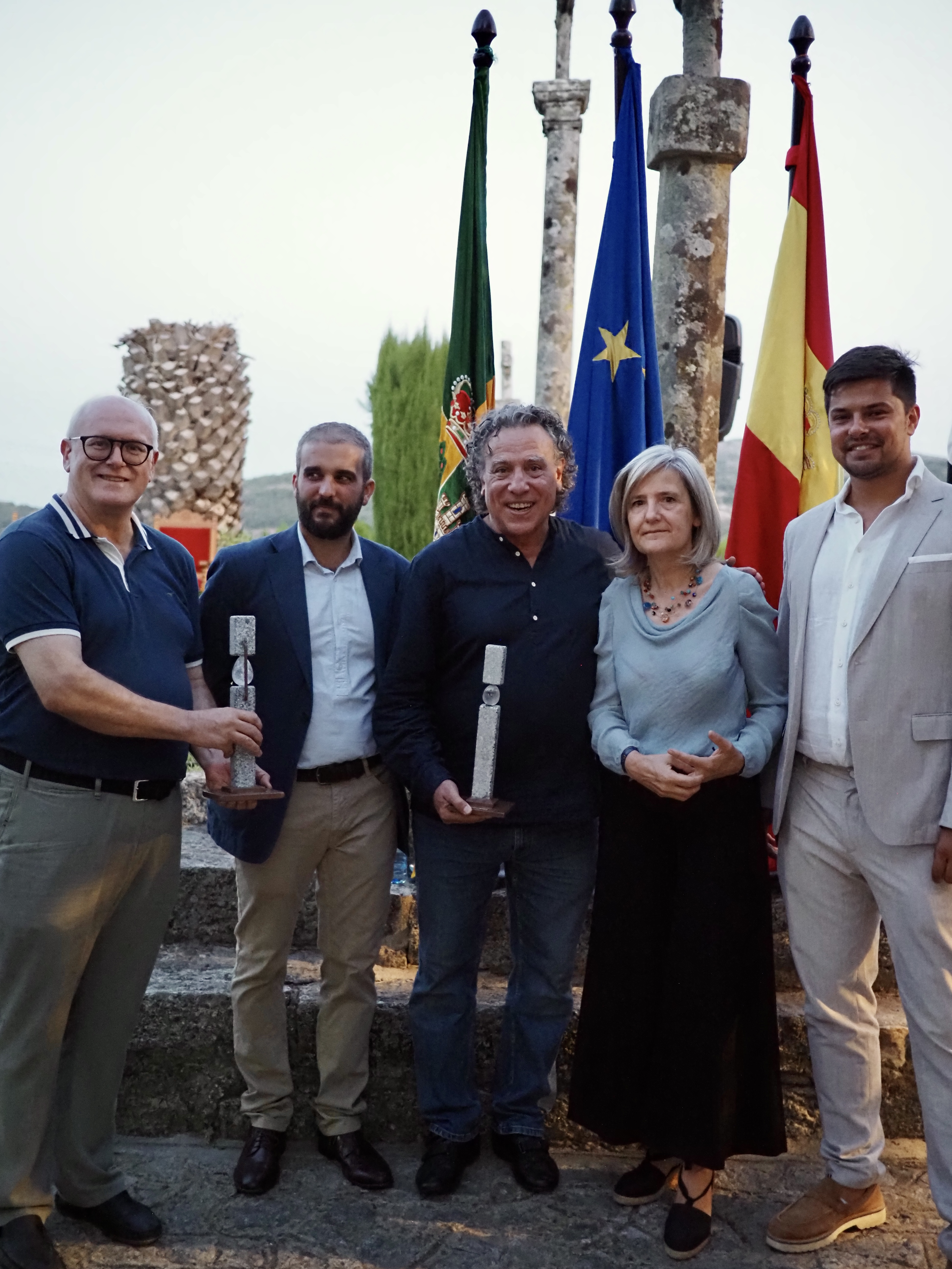 Foto de la consejera de Cultura, Turismo, Jóvenes y Deportes durante la entrega del premio