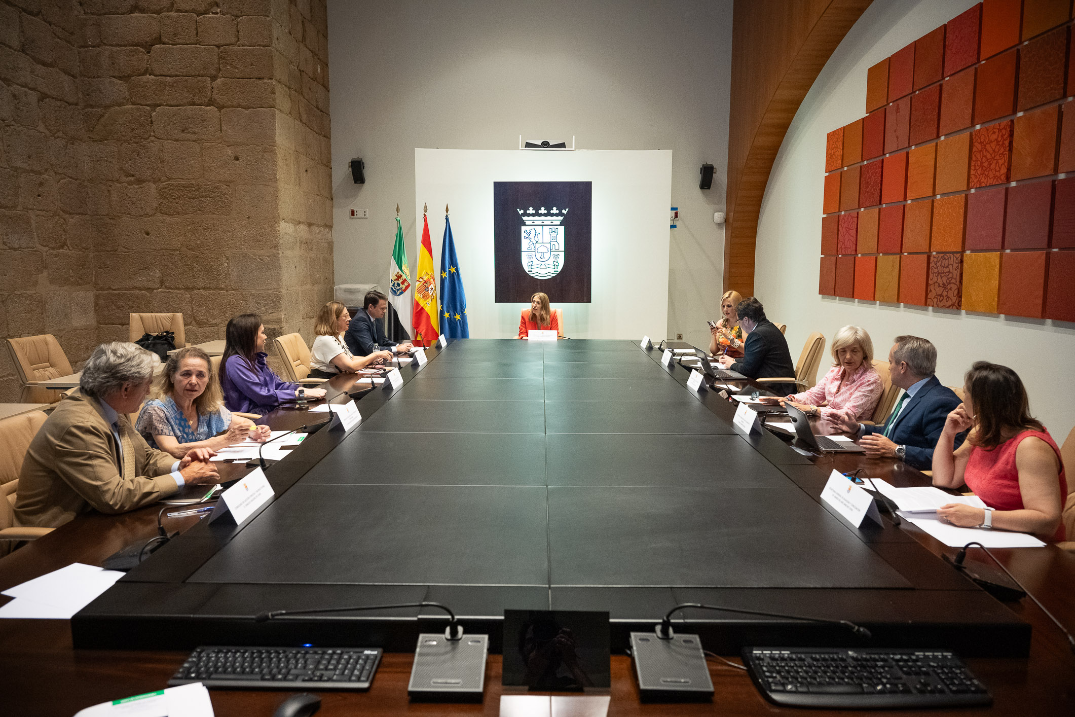 20240604 La Junta de Extremadura formará en competencias digitales a ...