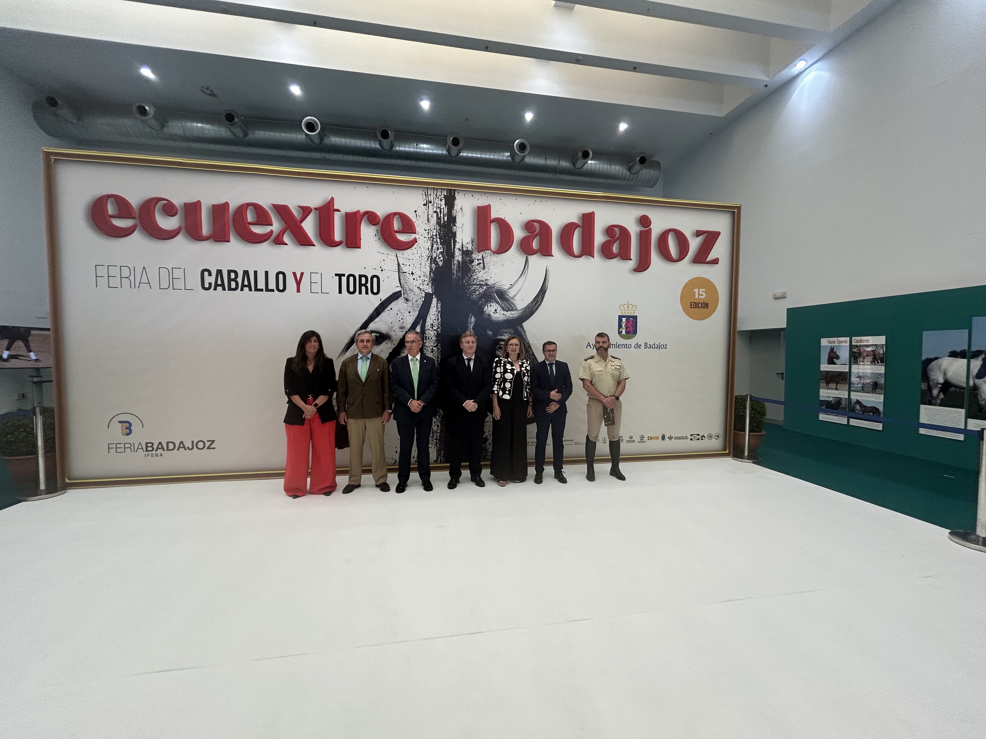 Imagen del artículo Mercedes Morán remarca la defensa de la Junta de los sectores del caballo y del toro durante la inauguración de Ecuextre