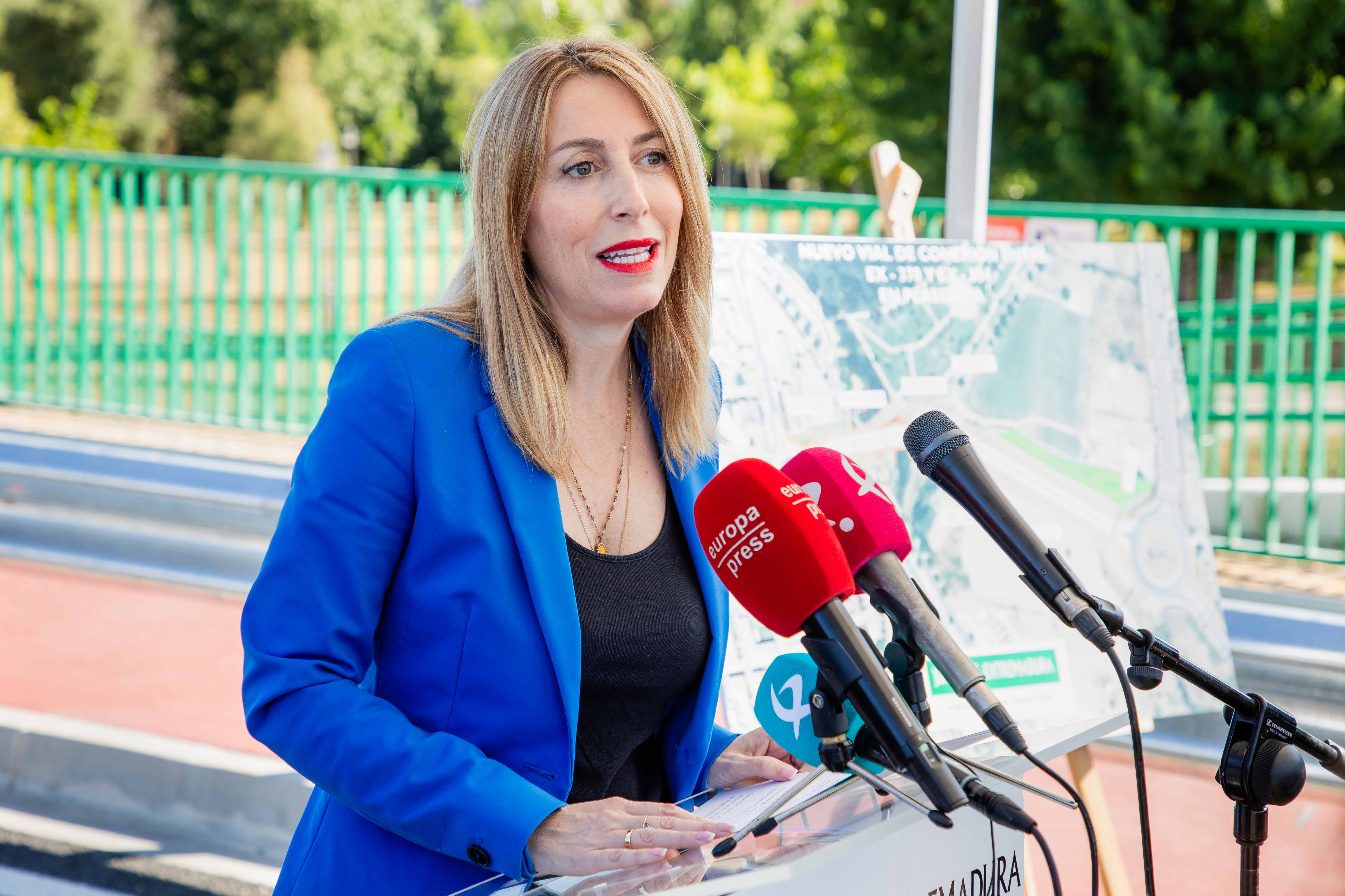 Image 7 of article María Guardiola inaugura un nuevo vial que descongestionará el centro de Plasencia y anuncia que las obras de la avenida Martín Palomino comenzarán cuanto antes