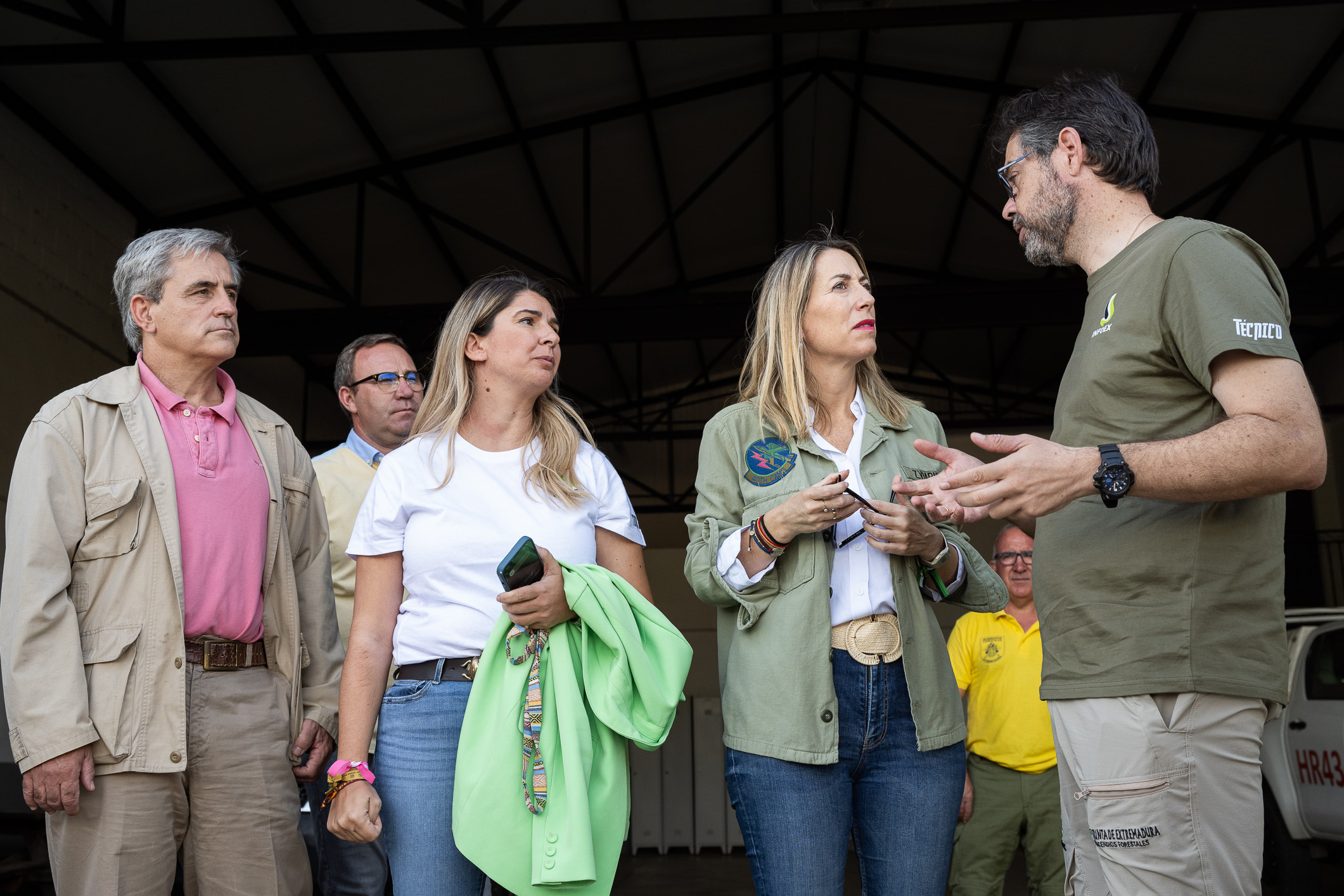 Image 12 of article La presidenta visita junto a la consejera de Gestión Forestal los trabajos de recuperación de Las Hurdes y Gata tras los incendios
