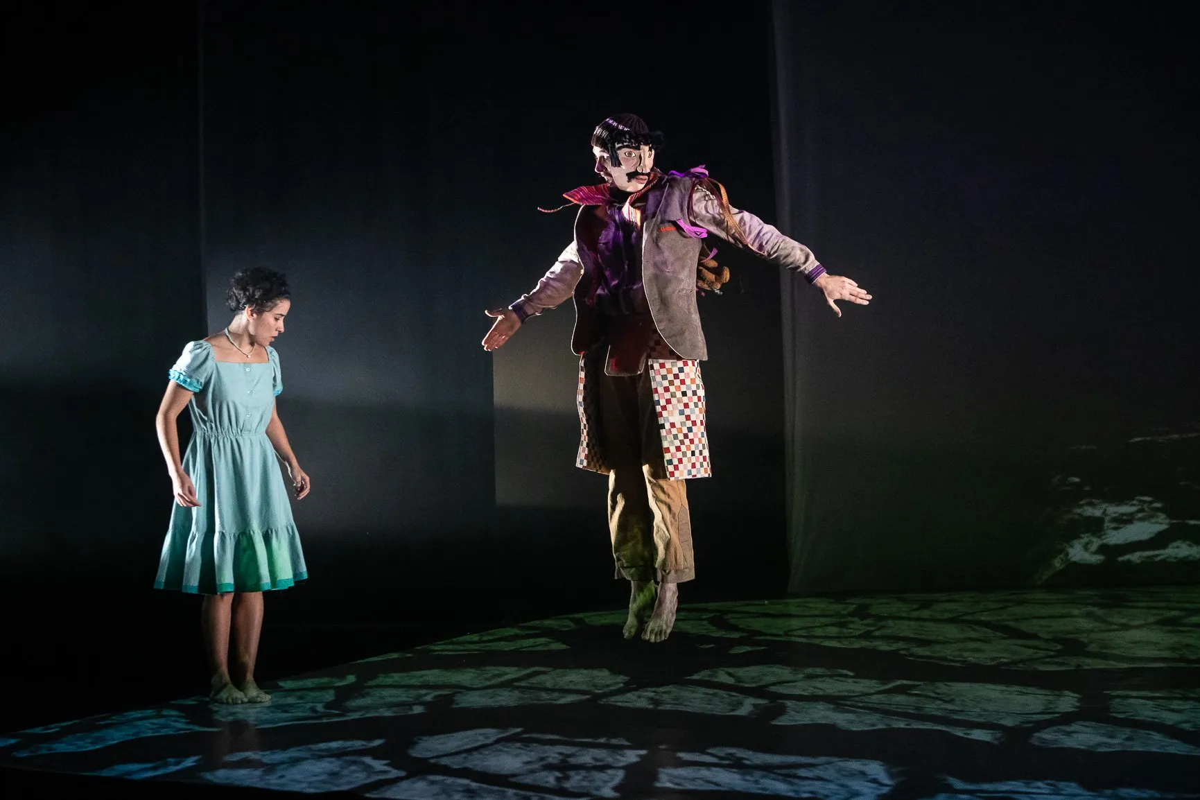 Image 2 of article Samarkanda y Karlik Danza-Teatro actúan este fin de semana en la Sala Trajano