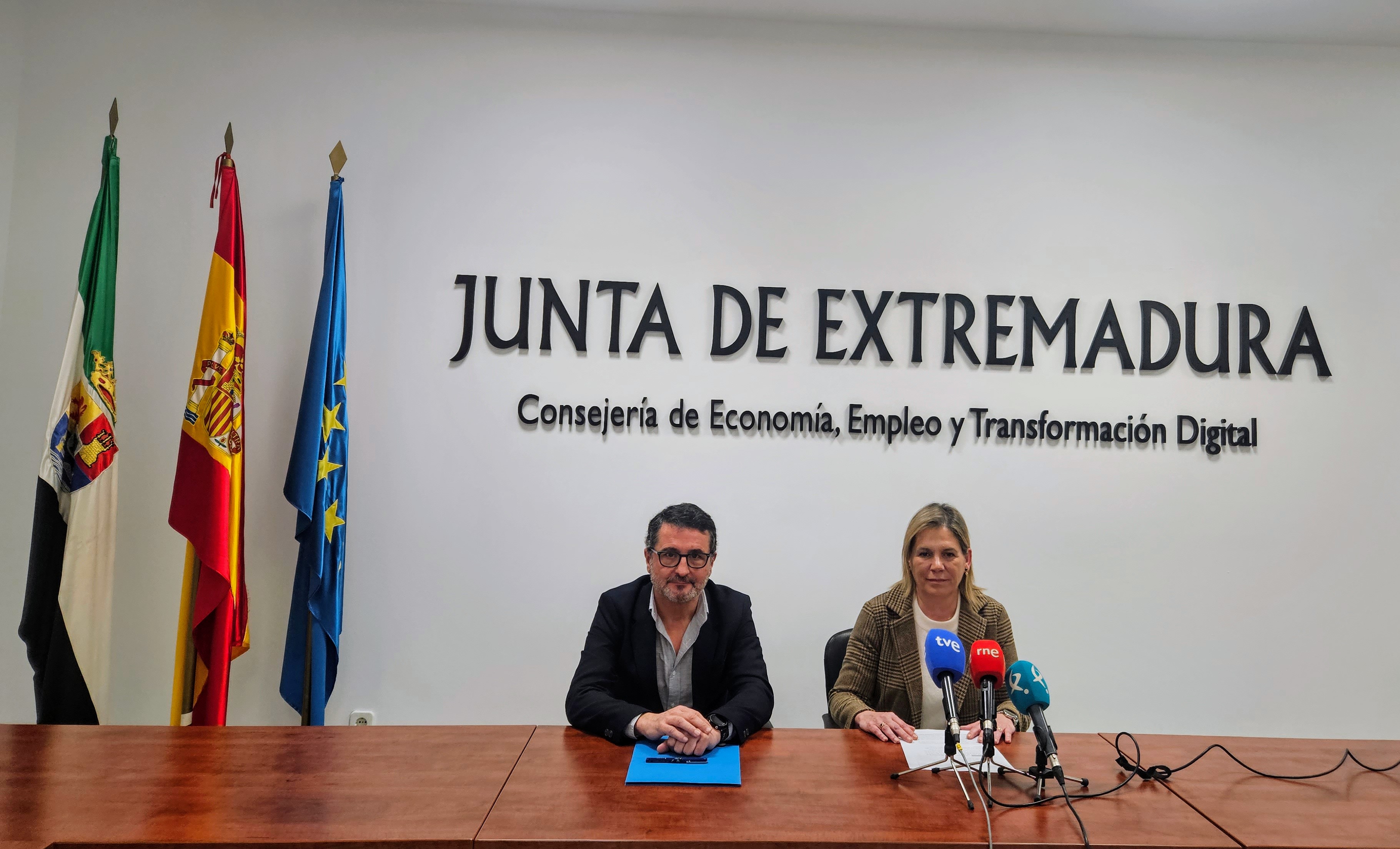 Imagen del artículo Desciende el paro en Extremadura en el mes de diciembre en 1.276 personas y en términos interanuales baja en 5.569