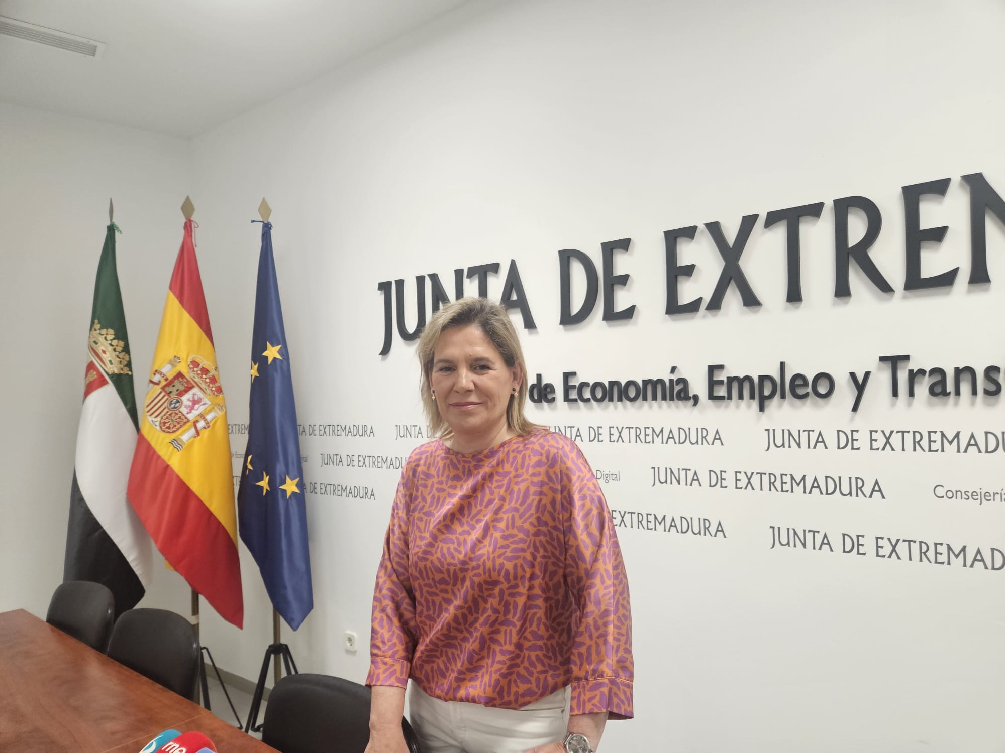 Imagen del artículo El paro desciende en Extremadura en 2.326 personas en el mes de abril y la Seguridad Social suma 3.366 nuevos cotizantes