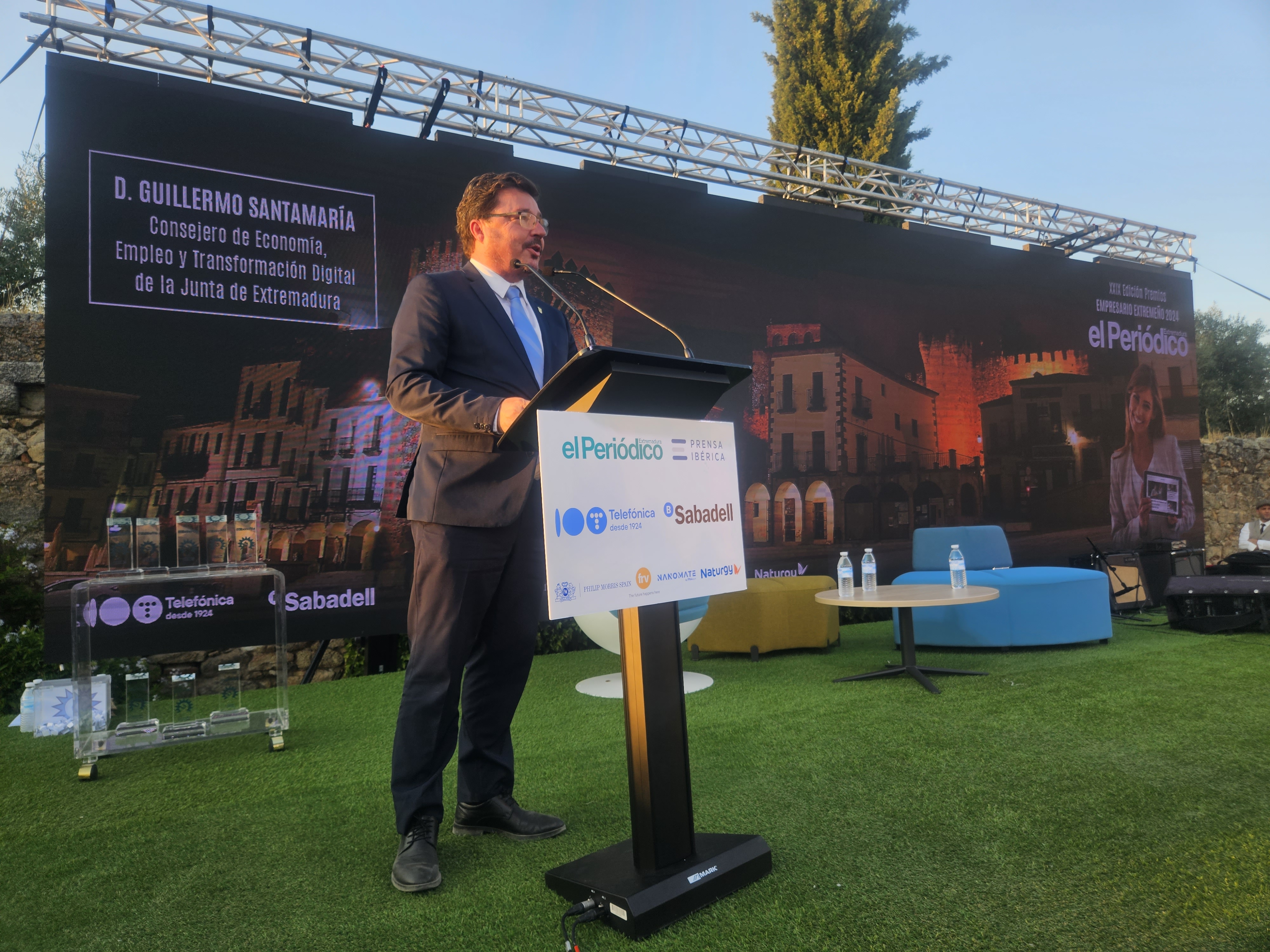 Imagen del artículo El consejero de Economía reconoce el esfuerzo de los medios de comunicación en transformación digital y anuncia ayudas a empresas por 3 millones de euros para digitalización