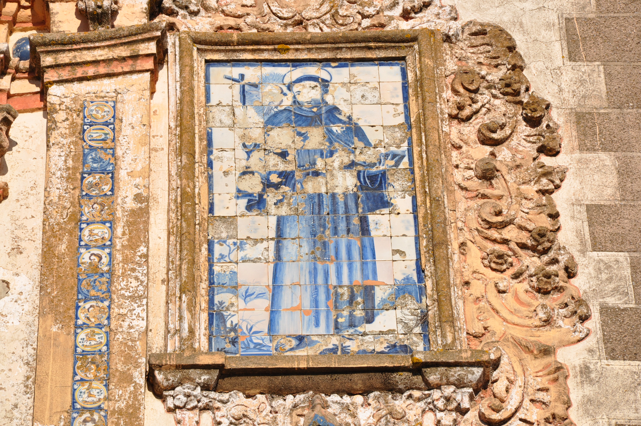 Image 2 of article La Junta de Extremadura destina 40.000 euros para la restauración de la fachada de la Iglesia de San Bartolomé de Jerez de los Caballeros