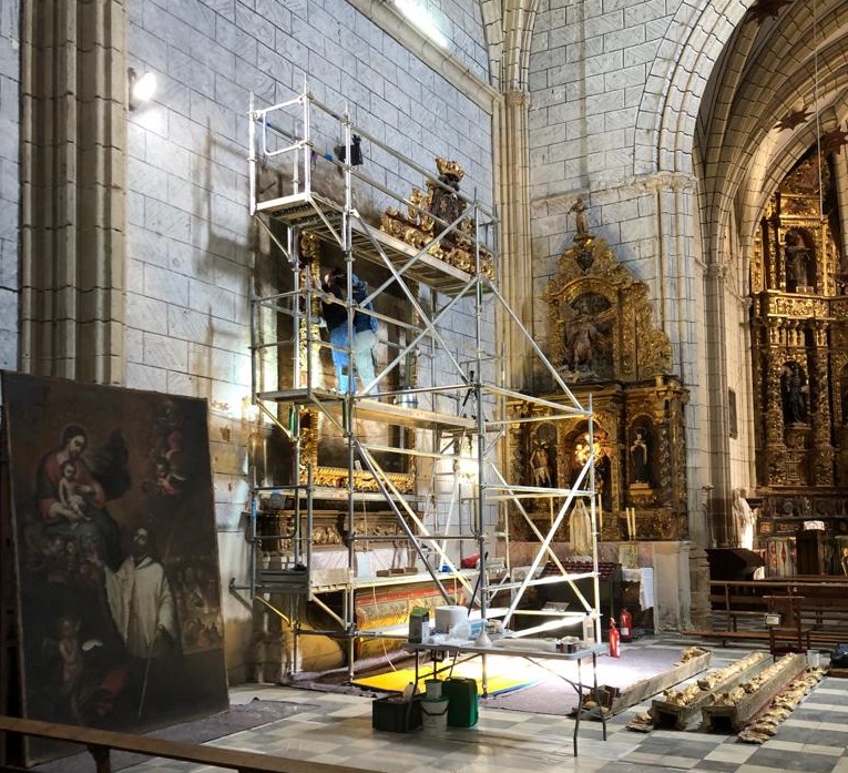 Image 8 of article Salen a la luz pinturas de pan de oro del siglo XV en el retablo de la iglesia de Santiago de Llerena