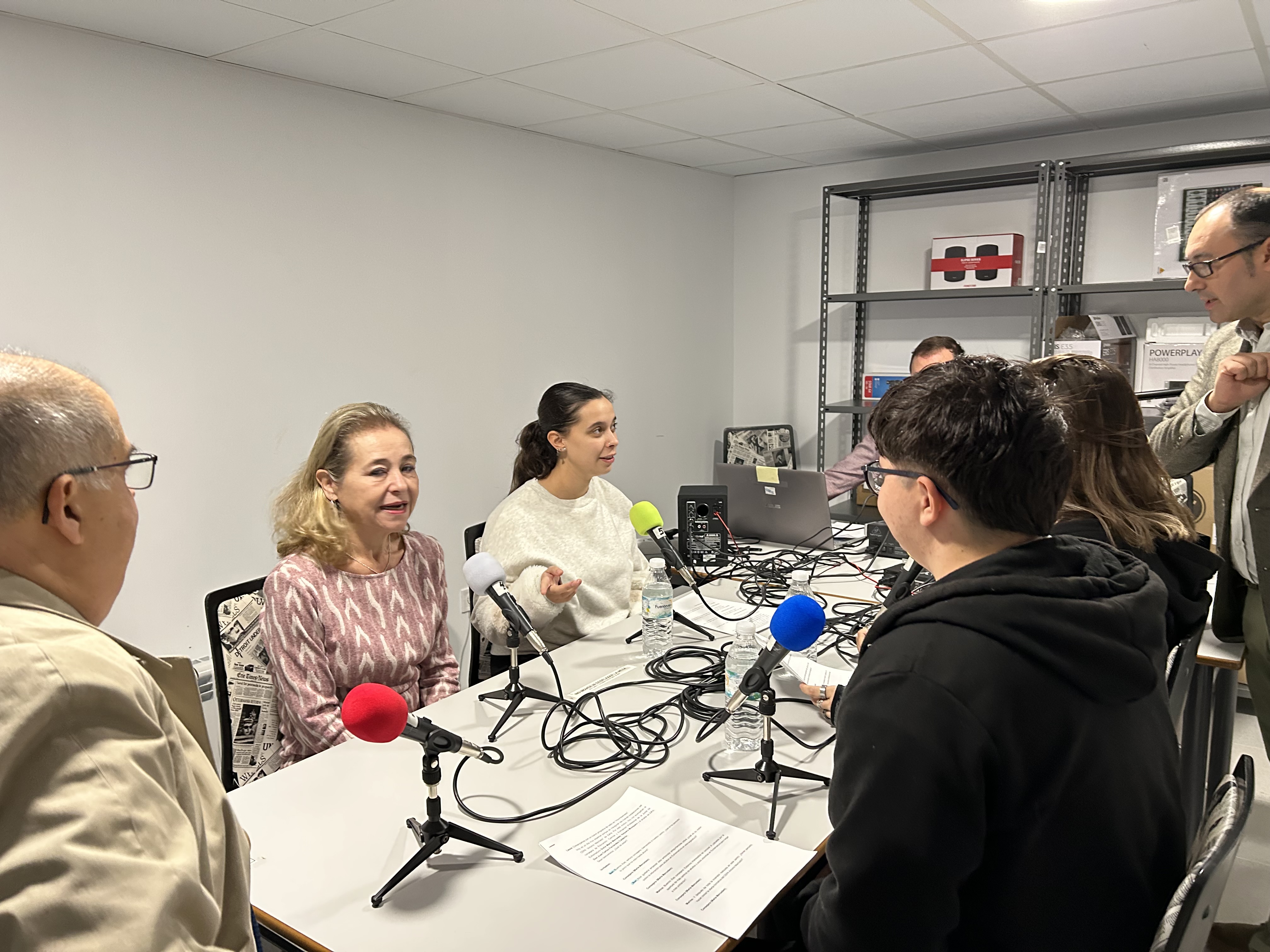 La consejera de Educación en el Colegio Antonio Machado de Zafra foto 5