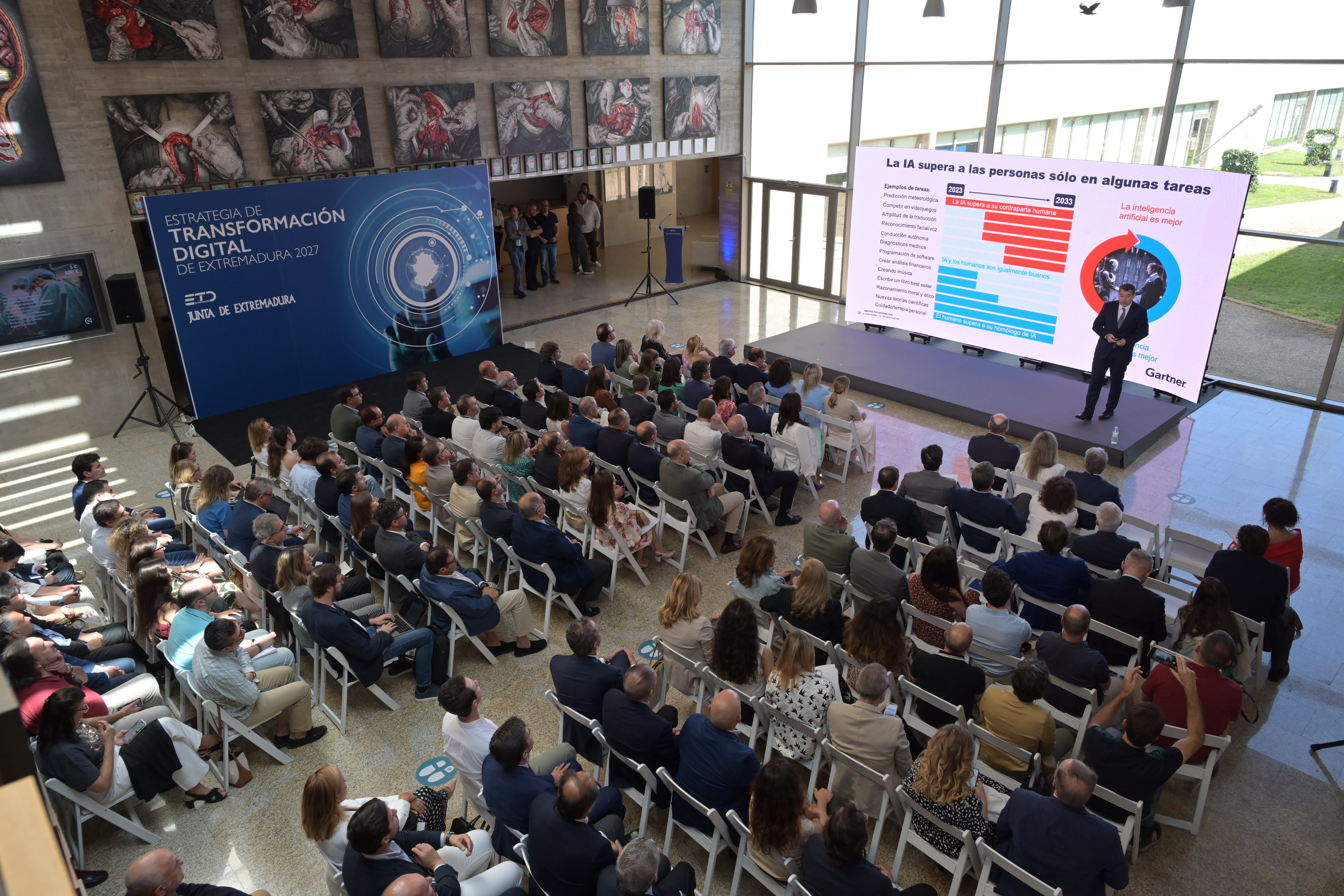 Image 6 of article La Junta presenta la Estrategia de Transformación Digital de Extremadura 2027 con la visión de convertirnos en líderes en digitalización