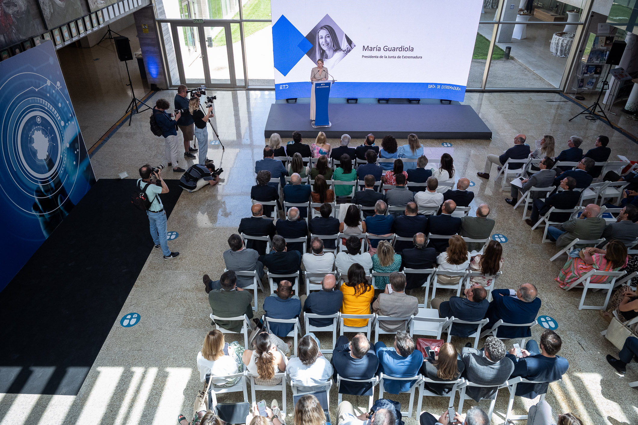 Image 8 of article La Junta presenta la Estrategia de Transformación Digital de Extremadura 2027 con la visión de convertirnos en líderes en digitalización