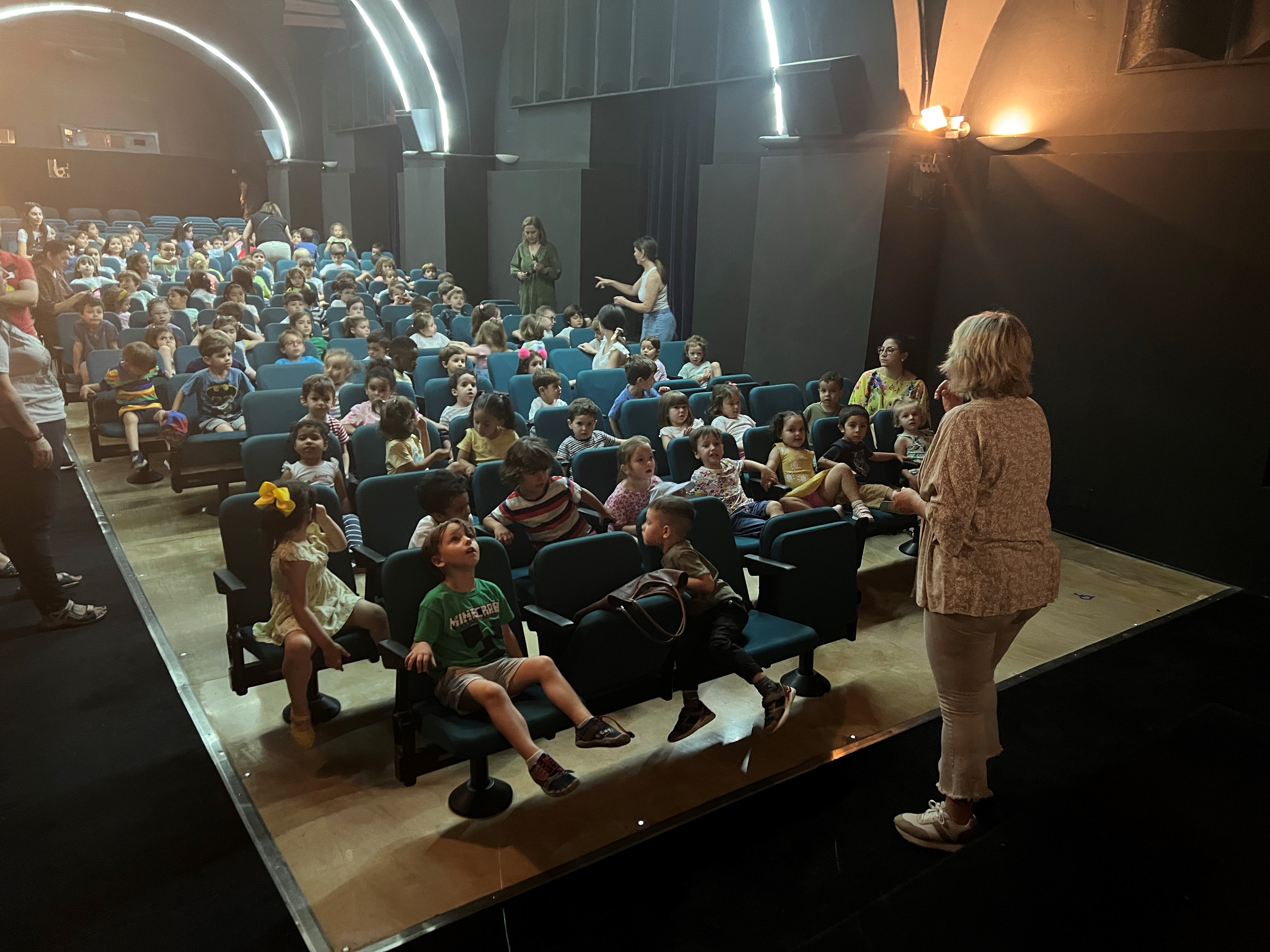 Image 13 of article La Filmoteca de Extremadura concluye con éxito su ciclo FilmoEduca con la participación de más de 3.300 alumnos de toda la región