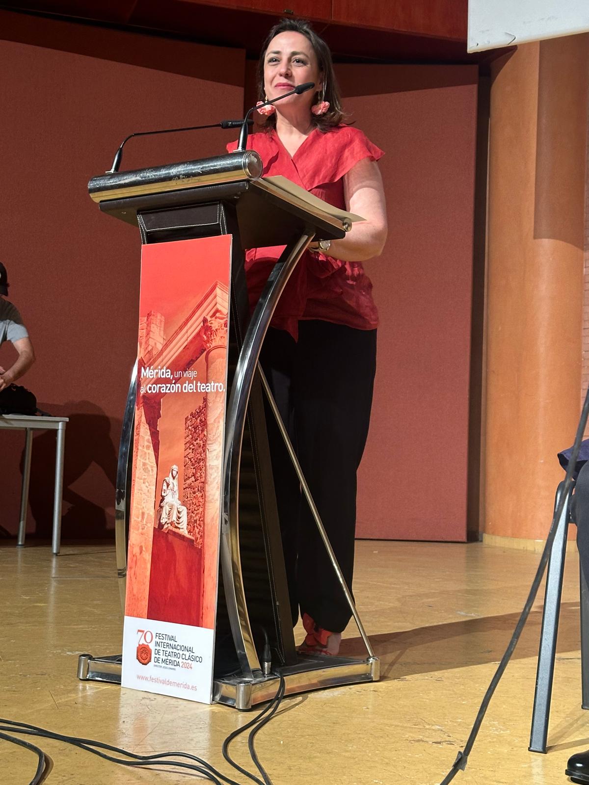 Image 1 of article Ara Sánchez destaca la contribución de la mujer a la creación de artes escénicas y reivindica una mayor presencia