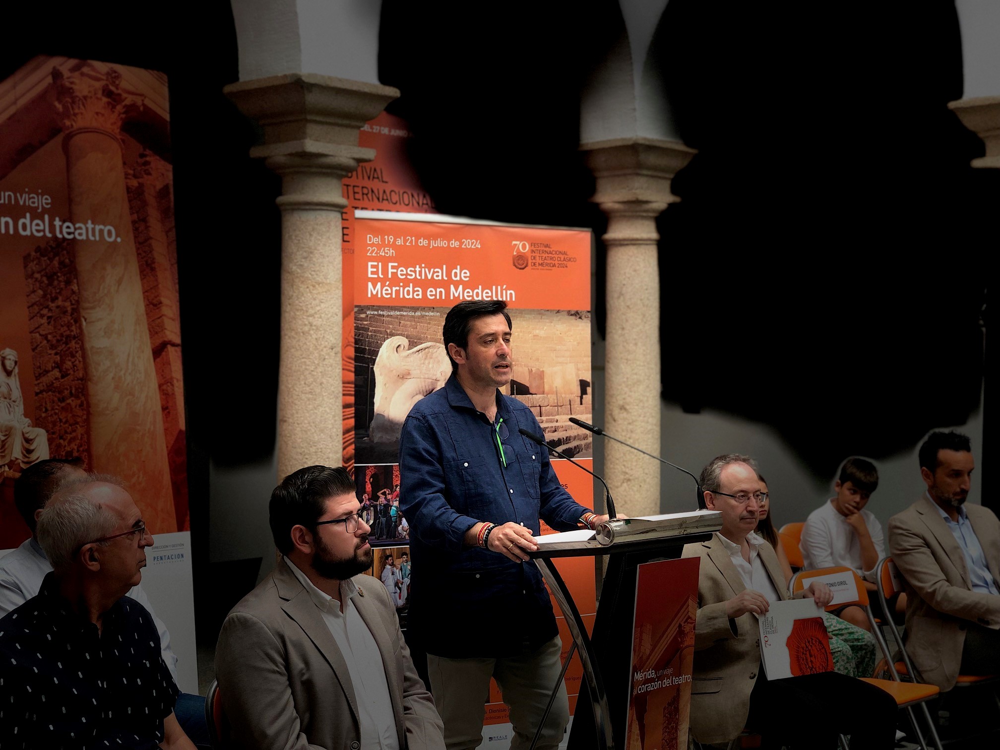 Image 3 of article El Festival de Mérida lleva al Teatro de Medellín dos comedias y un musical
