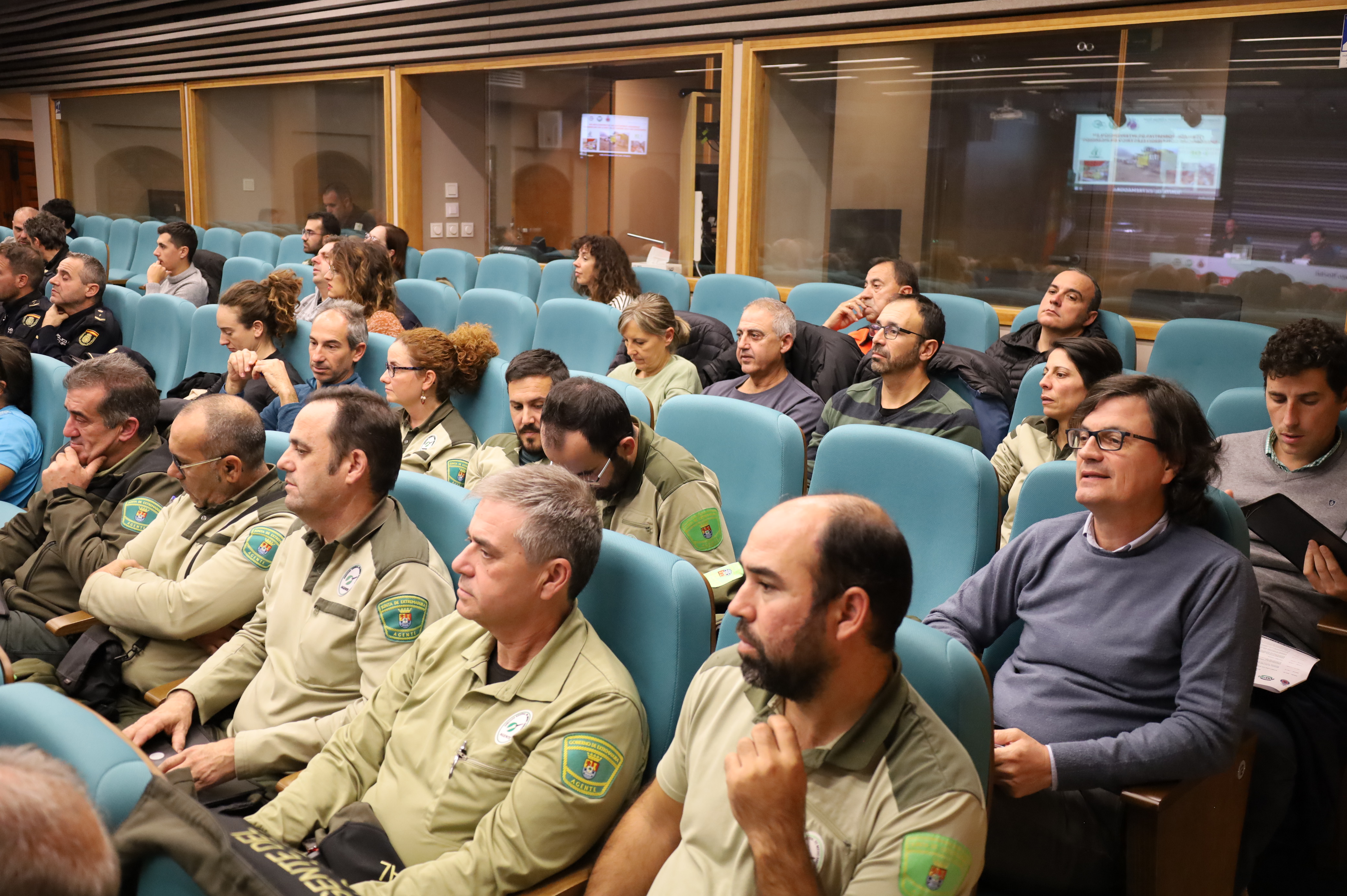 Image 4 of article El consejero Ignacio Higuero apela a la corresponsabilidad en el mantenimiento de las líneas eléctricas para evitar incendios forestales