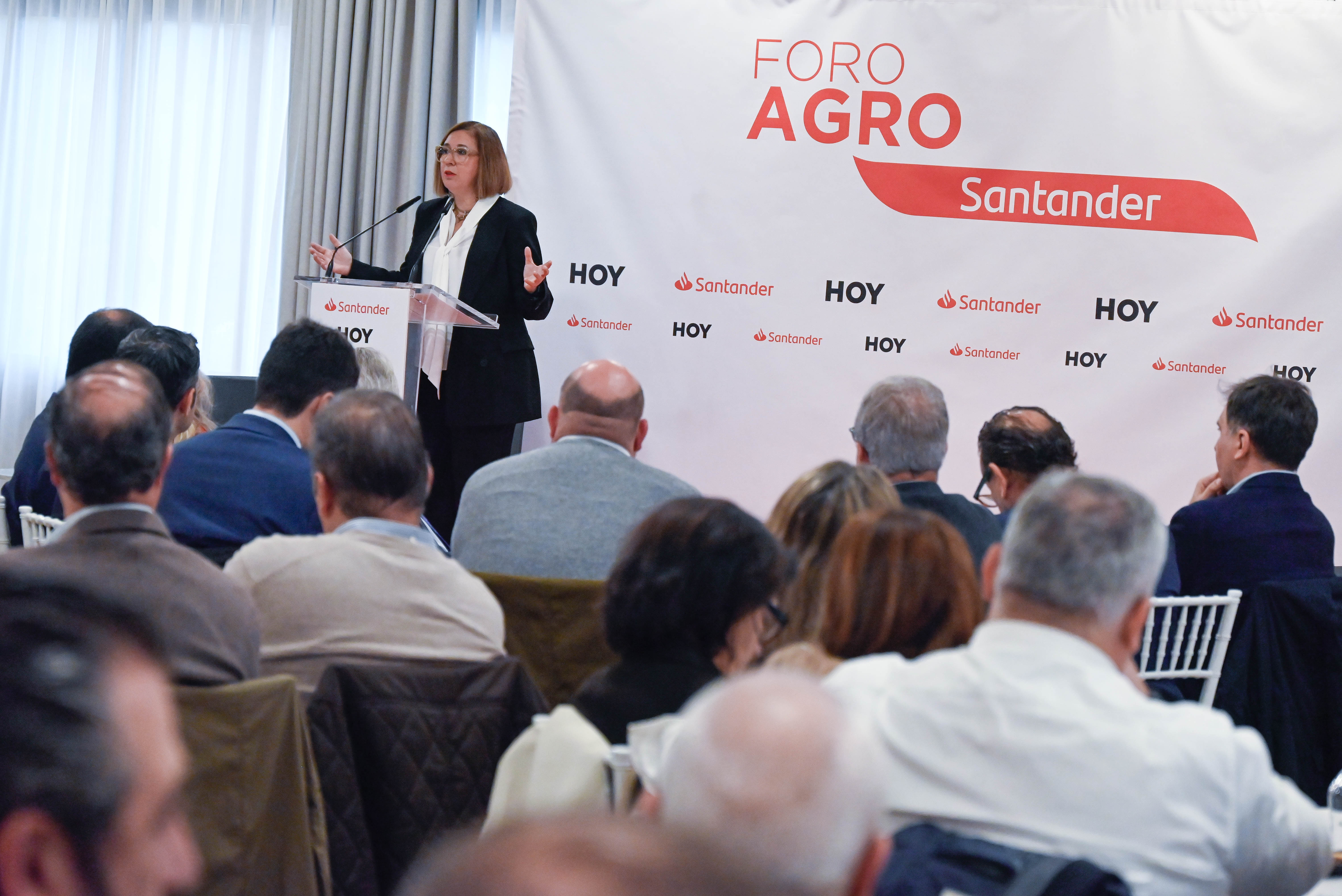 Imagen del artículo Mercedes Morán destaca la subida a 10,5 millones de euros de la partida para contratar seguros agrarios en el presupuesto de 2024