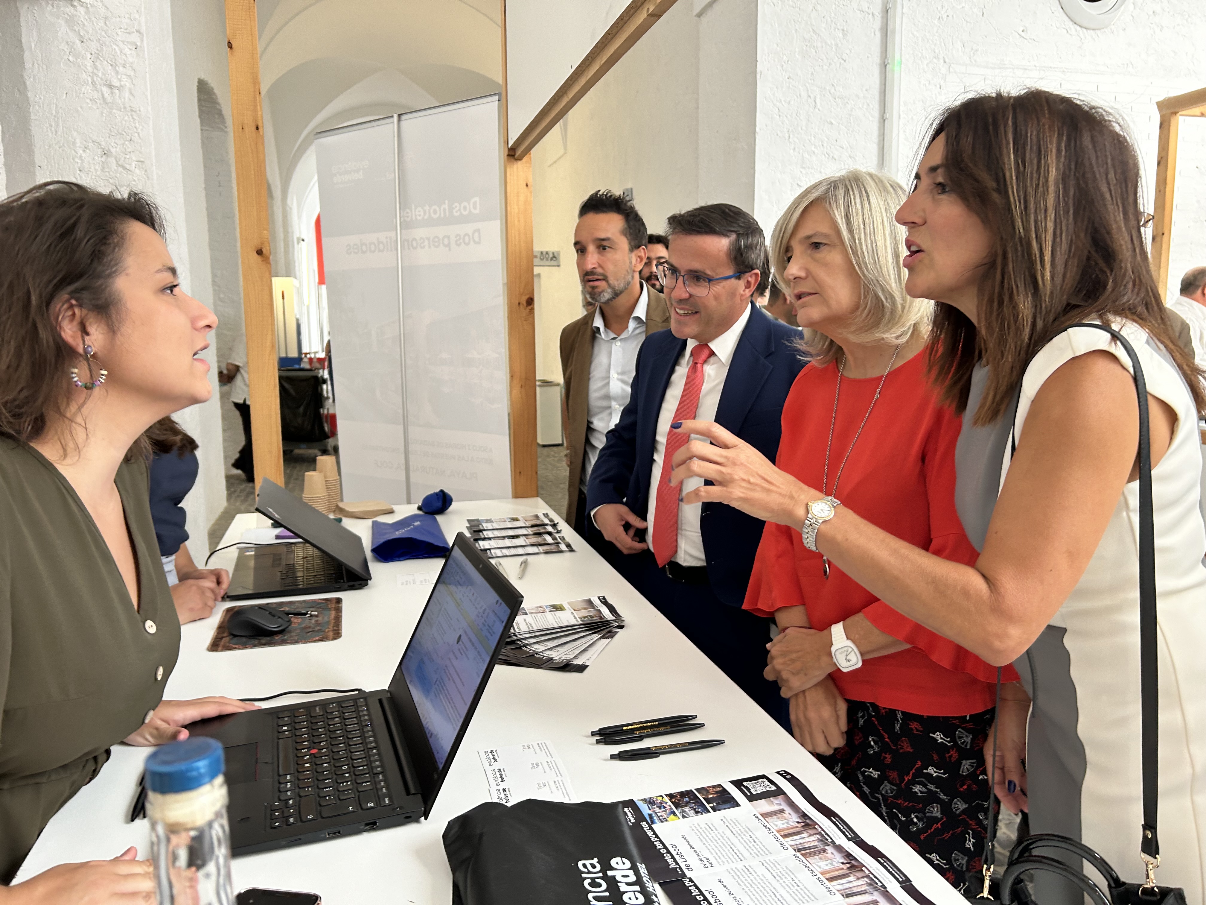 Imagen del artículo Victoria Bazaga destaca la V Convención de Turespaña en Cáceres como un hito para el turismo regional en 2025