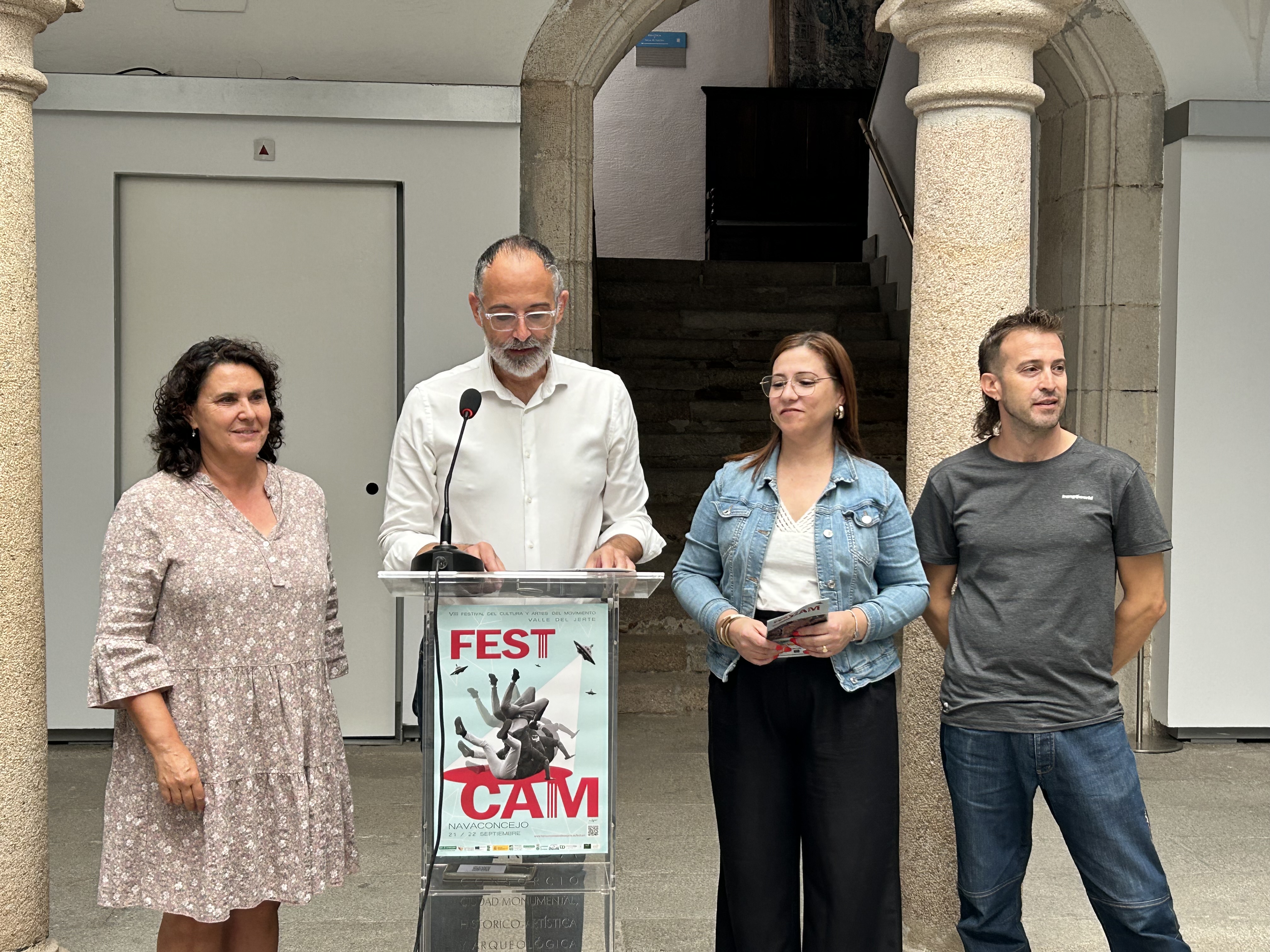 Image 1 of article La Junta de Extremadura reafirma su compromiso con la cultura rural en el Valle del Jerte a través del apoyo al FestCAM 2024