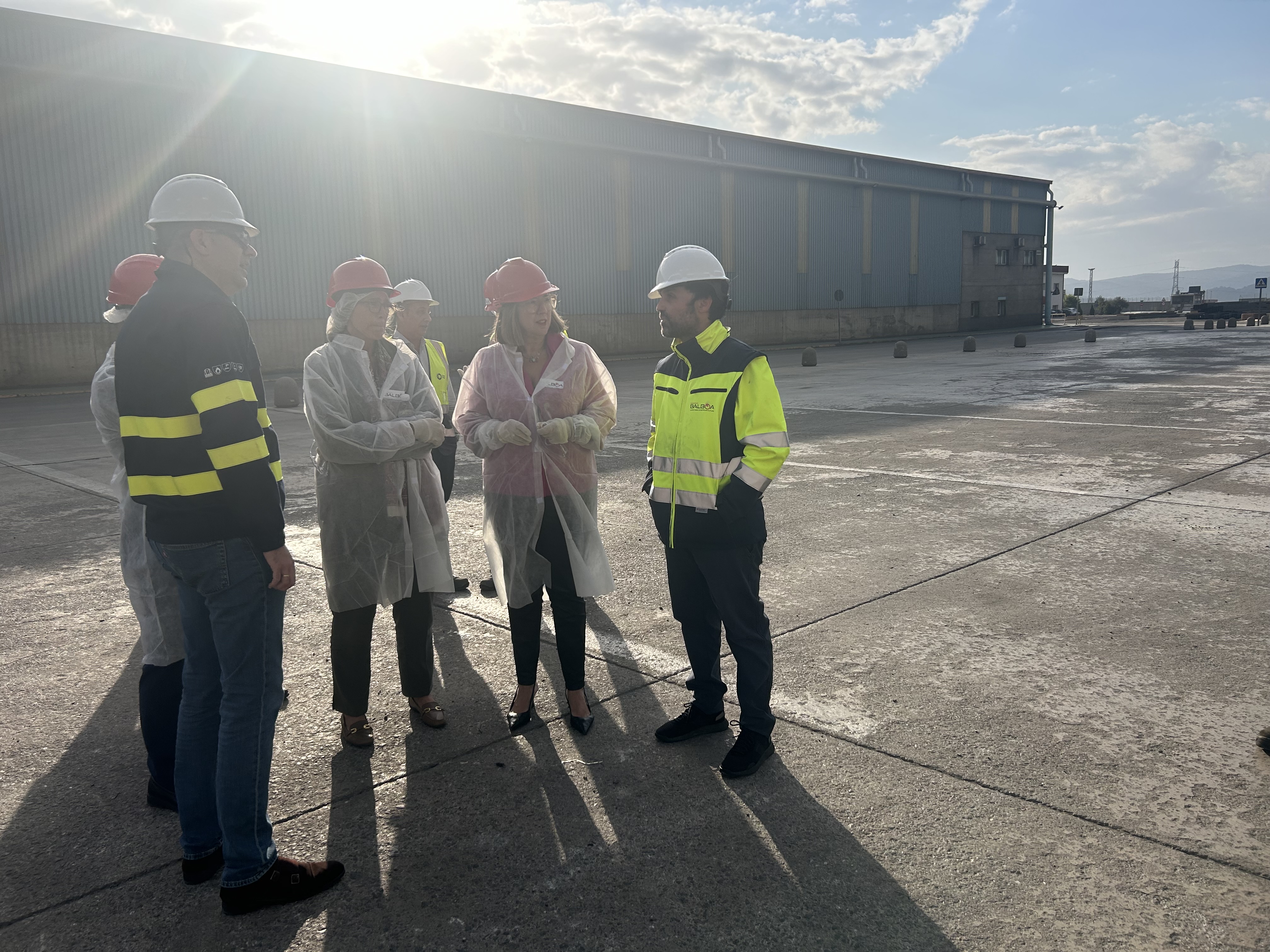 Image 3 of article Mercedes Morán visita Siderúrgica Balboa, primera empresa extremeña en obtener un Certificado de Ahorro Energético